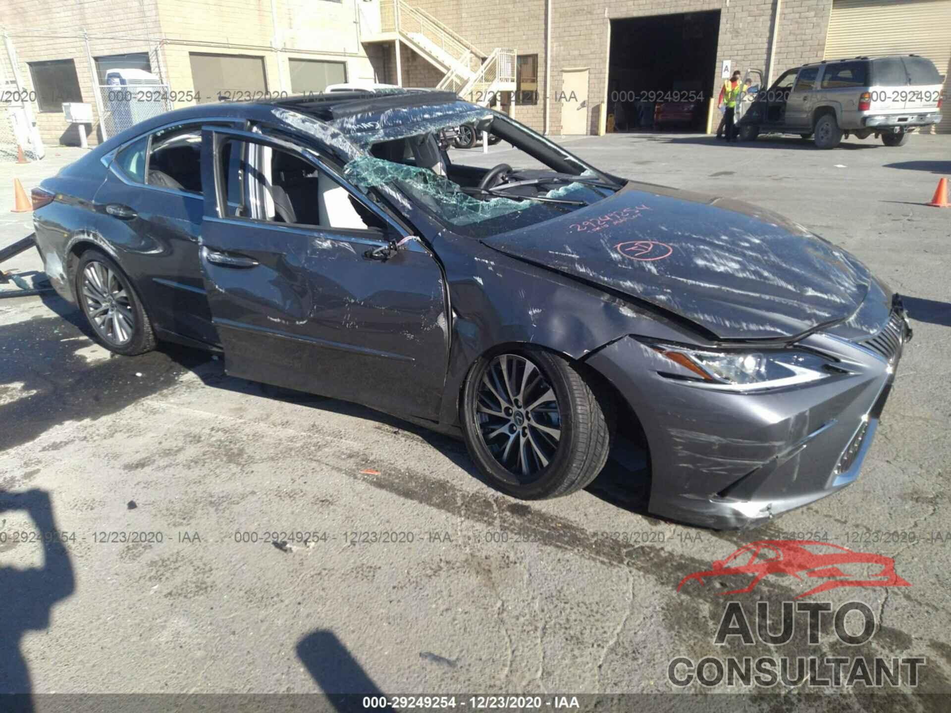 LEXUS ES 2019 - 58ABZ1B15KU026989