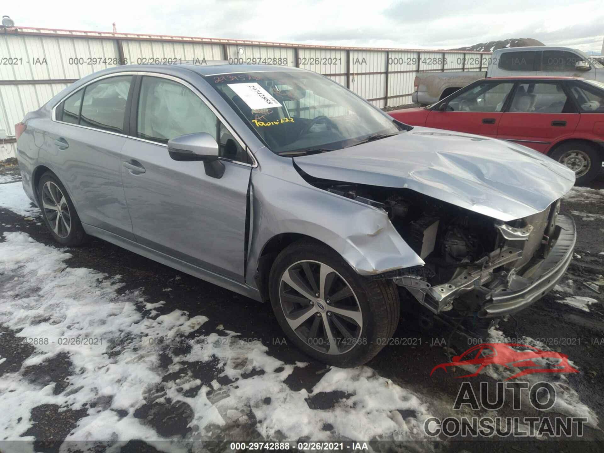 SUBARU LEGACY 2018 - 4S3BNAN61J3043372
