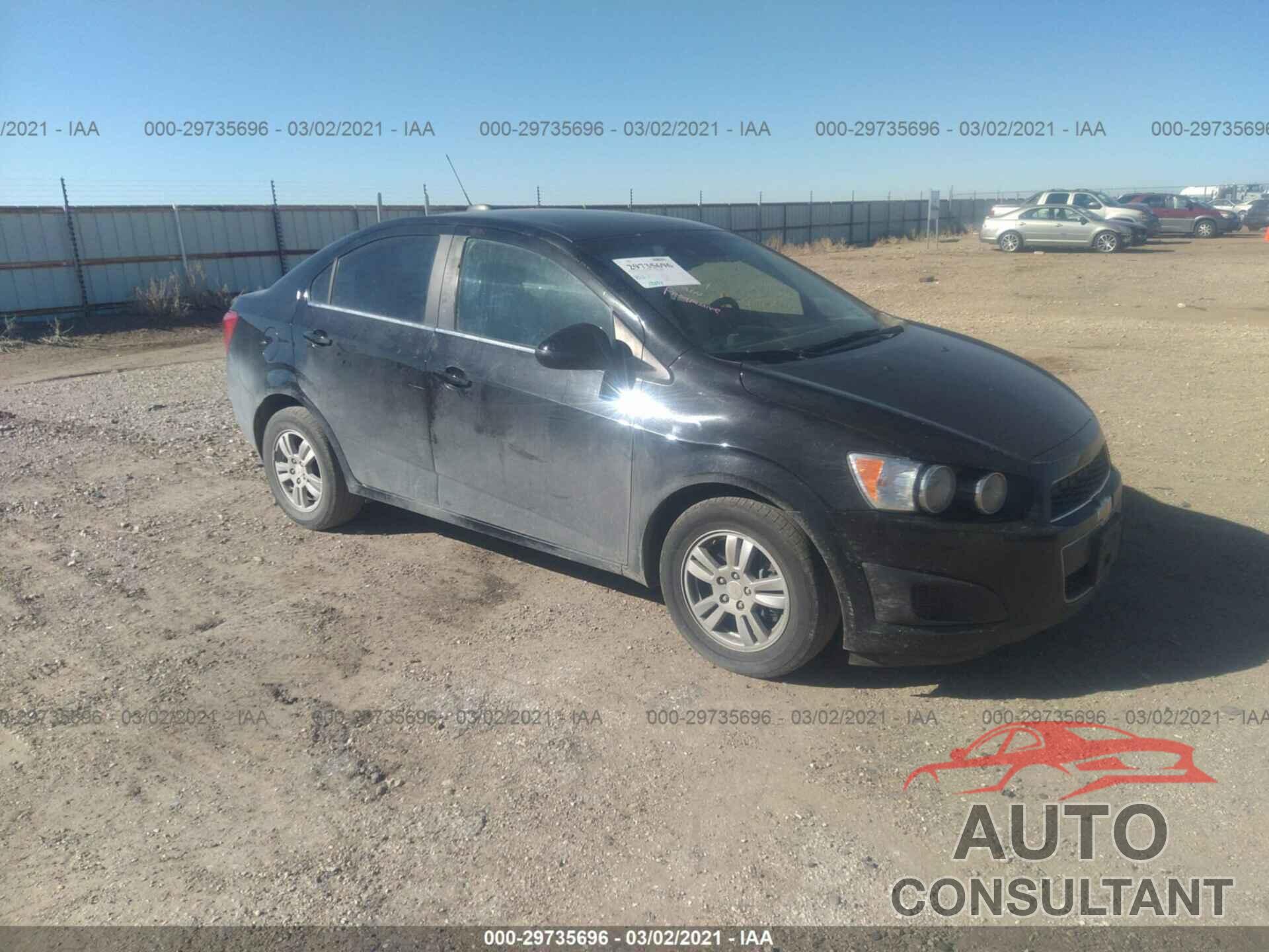CHEVROLET SONIC 2016 - 1G1JC5SH3G4148733