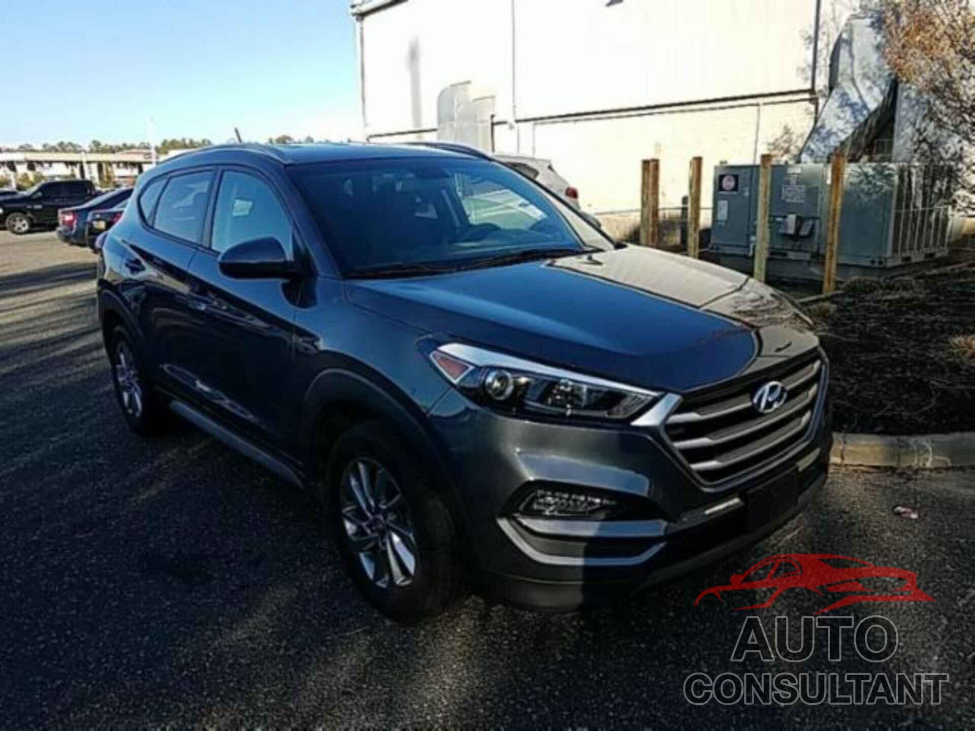 HYUNDAI TUCSON 2017 - KM8J3CA47HU500736