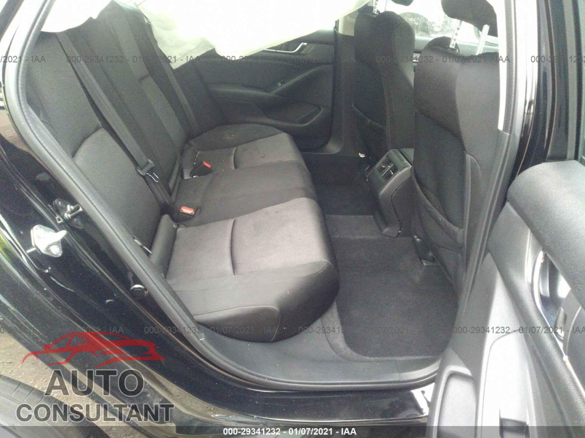 HONDA ACCORD SEDAN 2018 - 1HGCV1F42JA158366