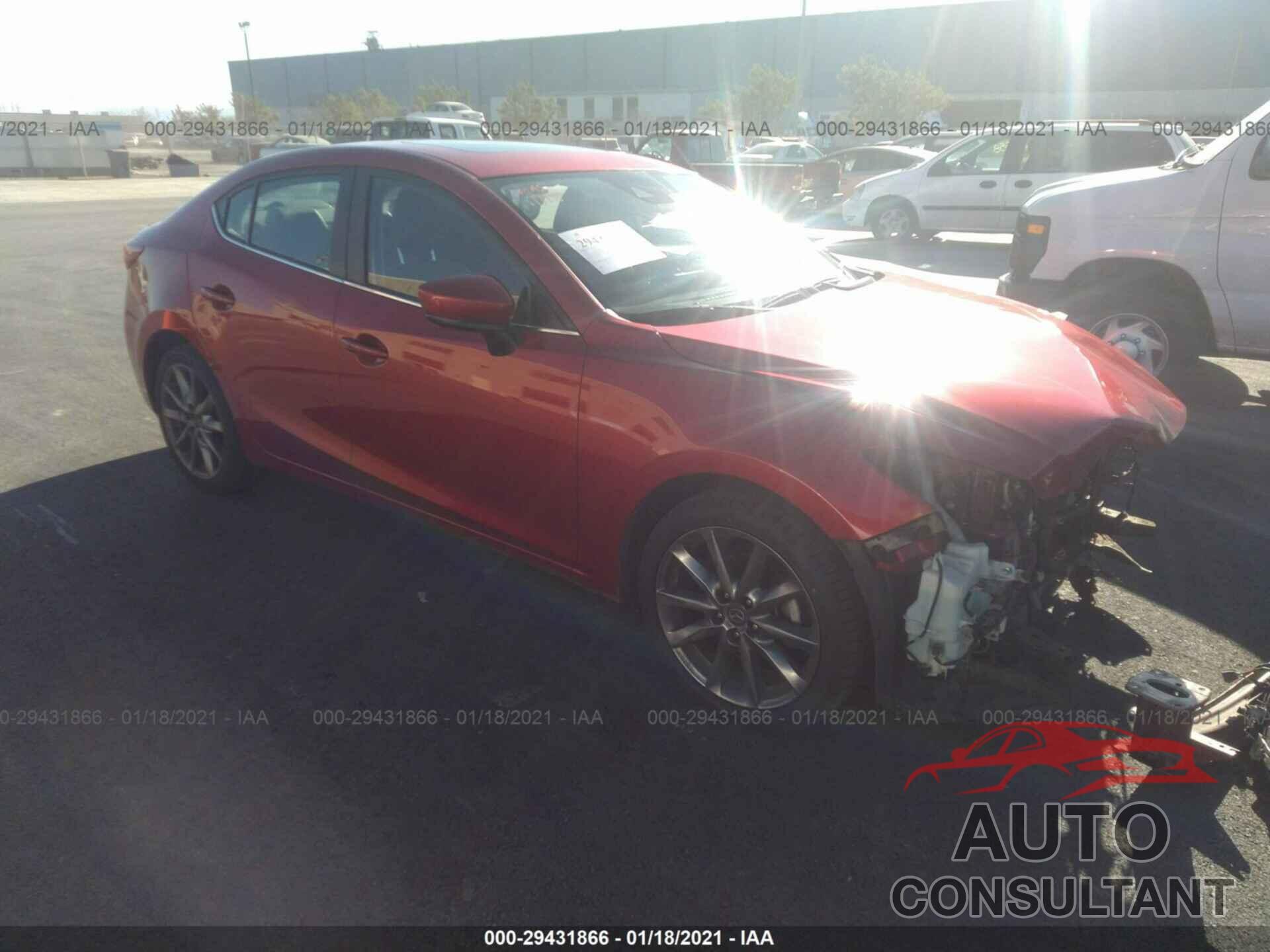 MAZDA MAZDA3 4-DOOR 2018 - 3MZBN1W39JM173092