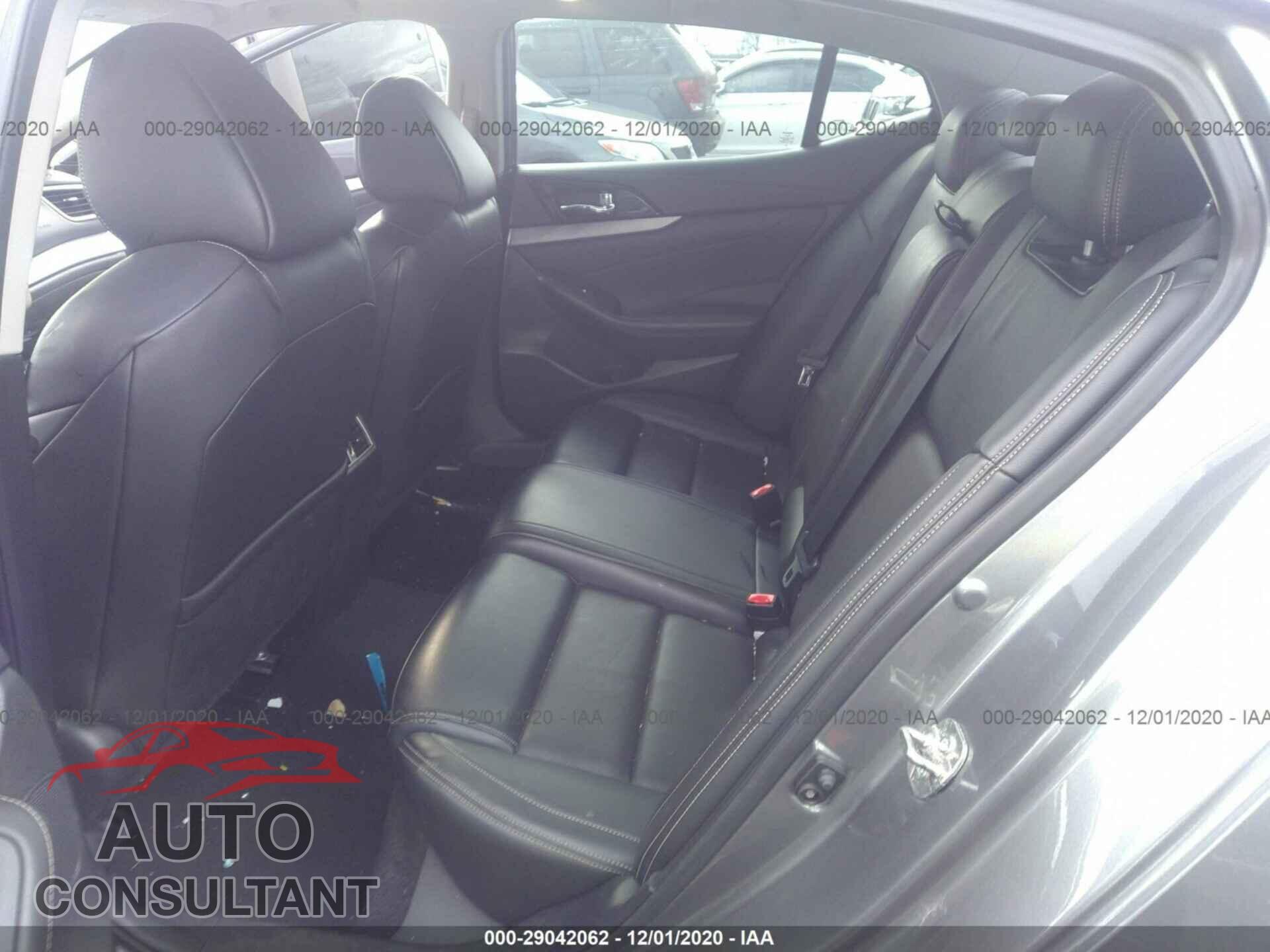 NISSAN MAXIMA 2017 - 1N4AA6AP5HC361935