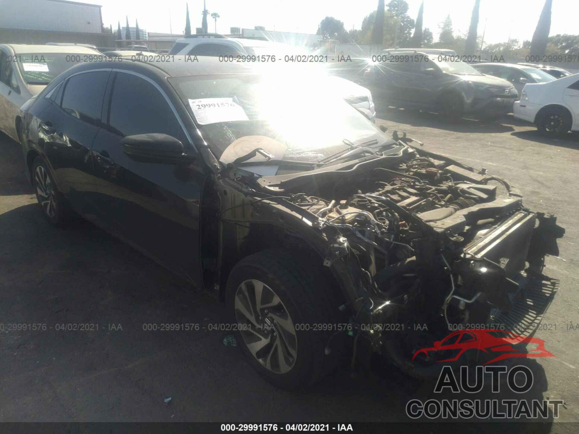 HONDA CIVIC HATCHBACK 2017 - SHHFK7H20HU411249