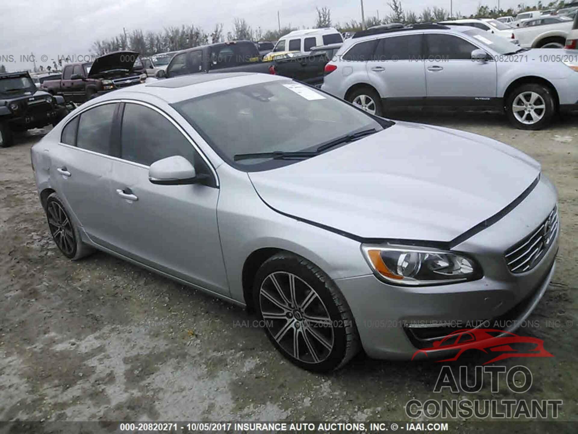 Volvo S60 2015 - YV149MFD5F2316963