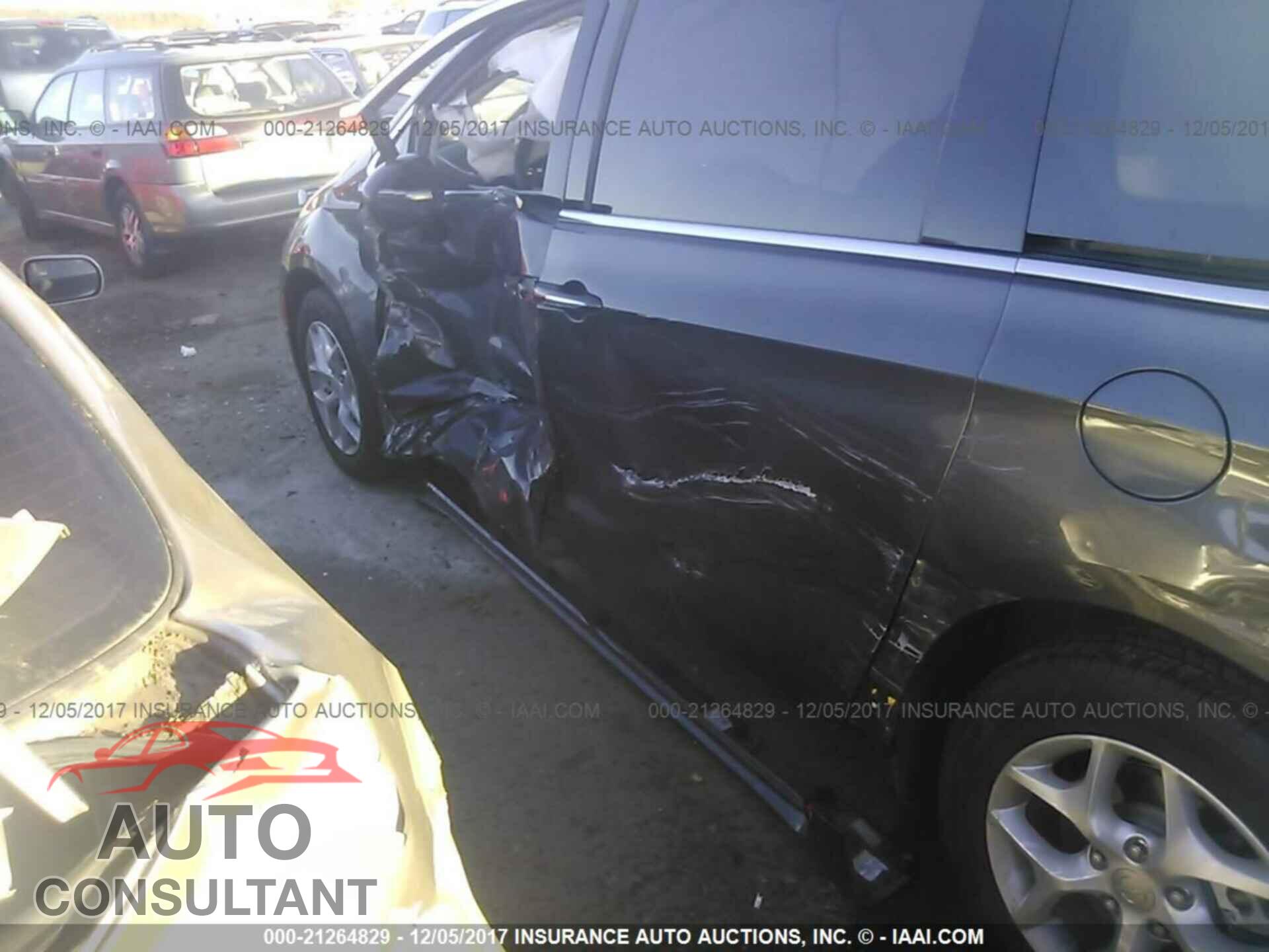 Chrysler Pacifica 2017 - 2C4RC1BG8HR788445