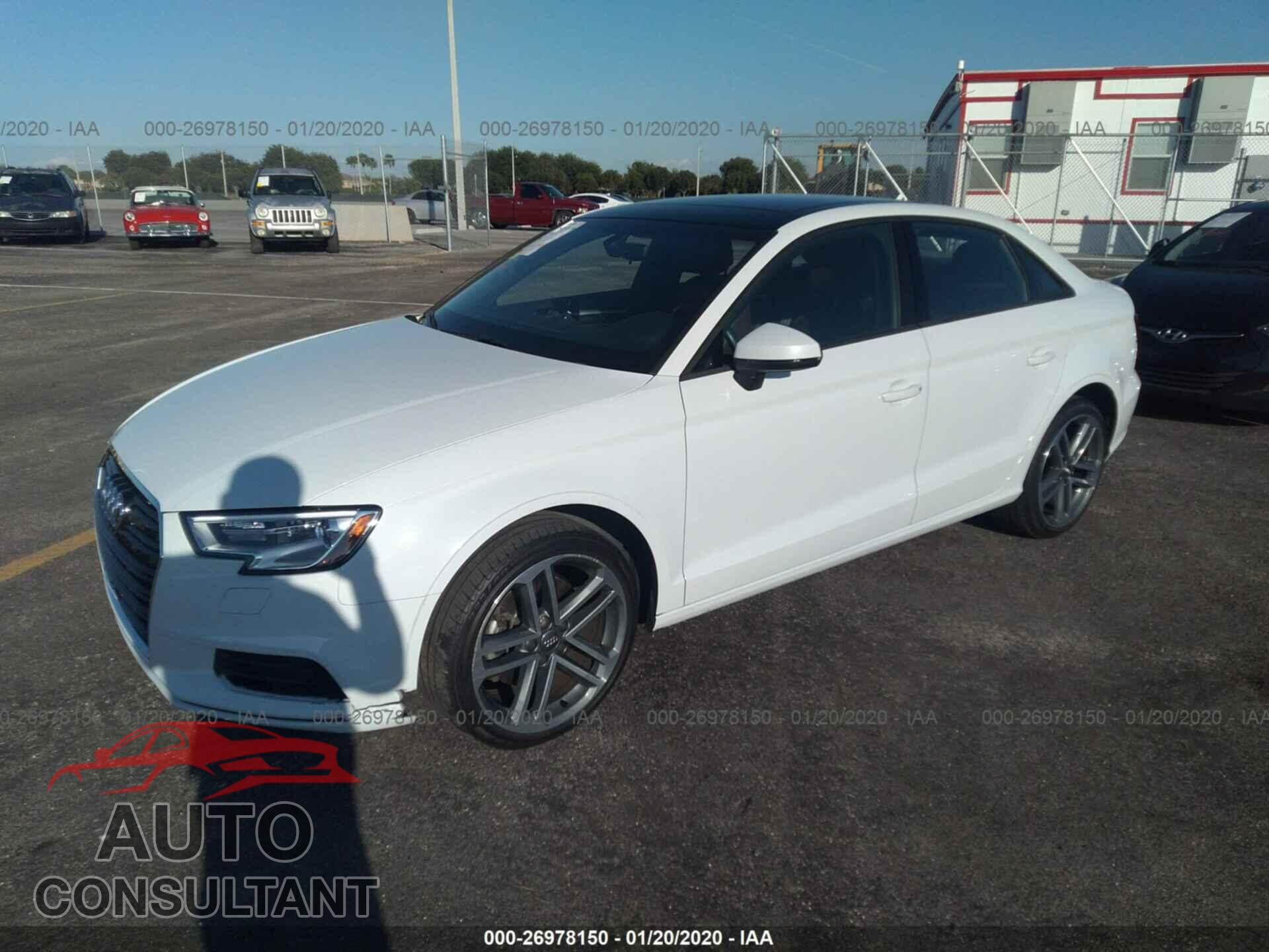 AUDI A3 2017 - WAUAUGFF2H1051807