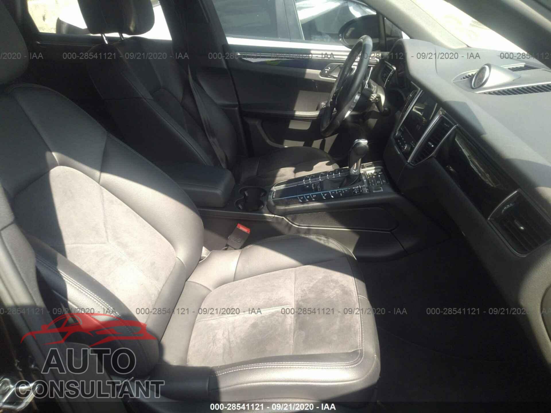 PORSCHE MACAN 2017 - WP1AA2A56HLB83727