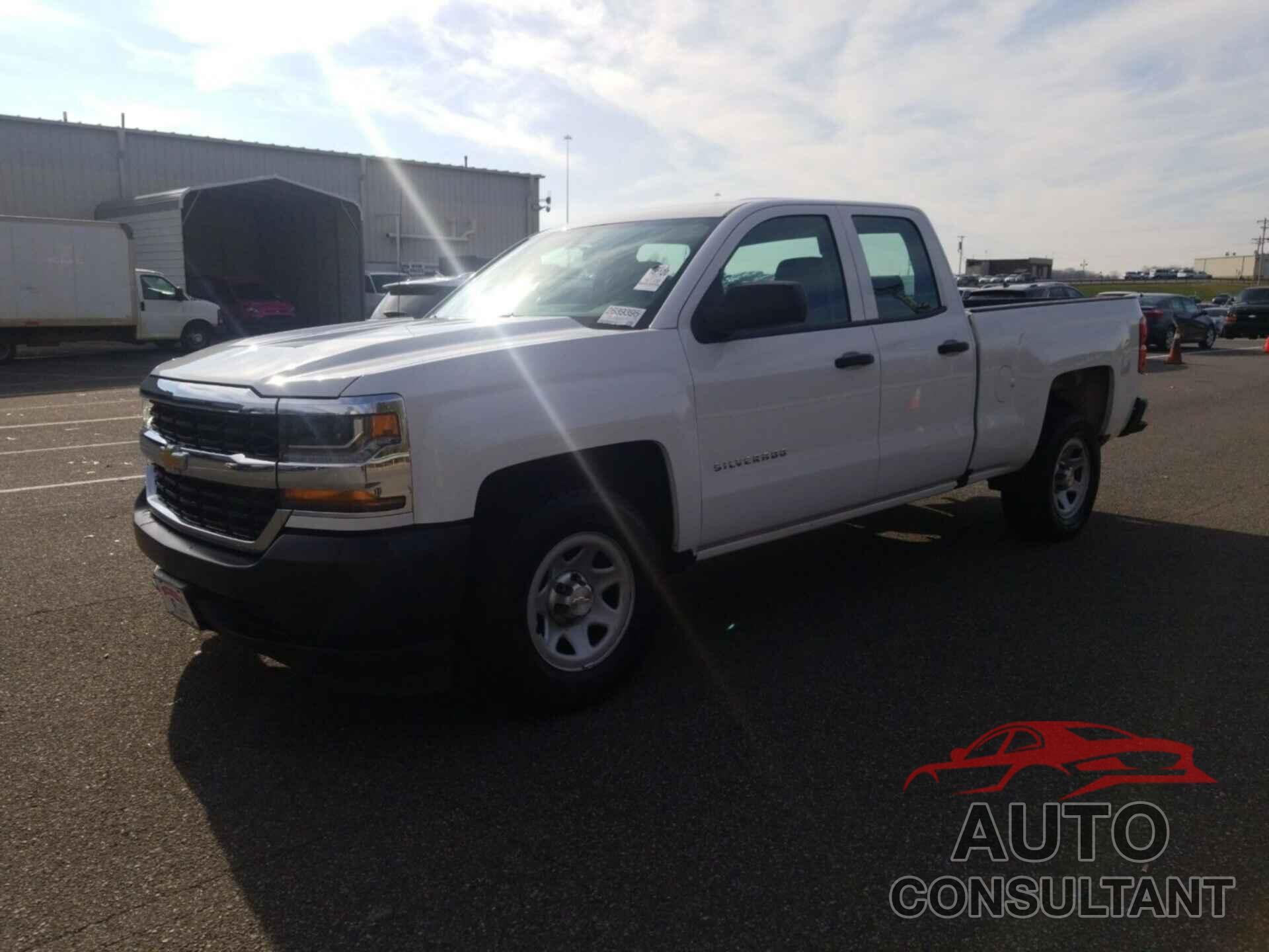CHEVROLET SILVERADO 1500 2017 - 1GCRCNEC6HZ262207