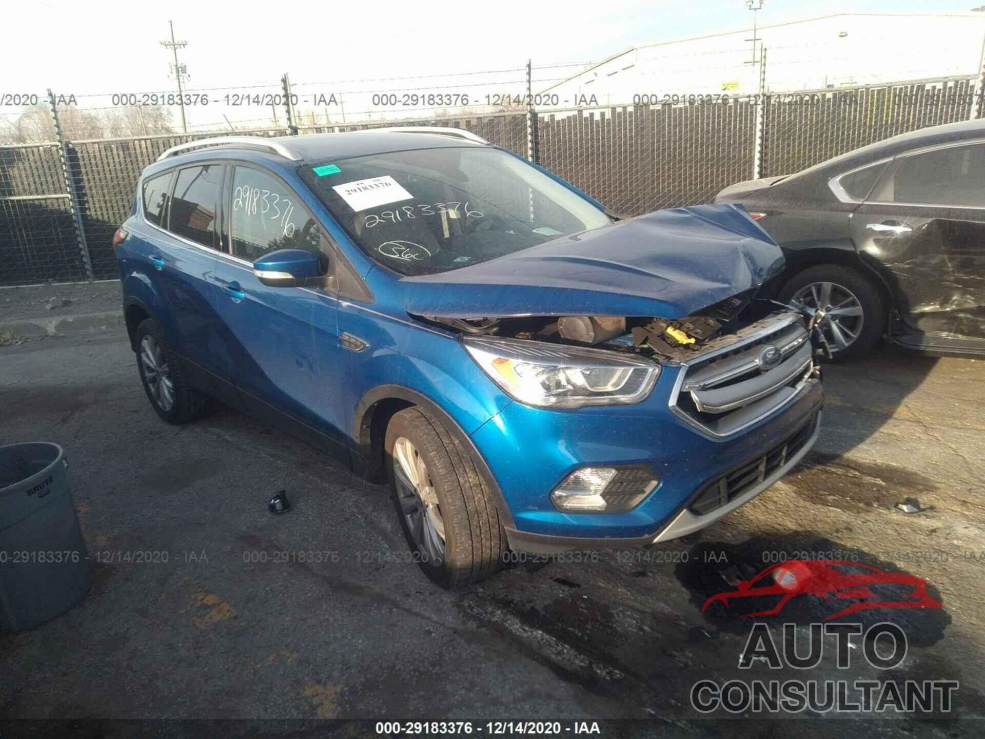 FORD ESCAPE 2017 - 1FMCU0J93HUB62459