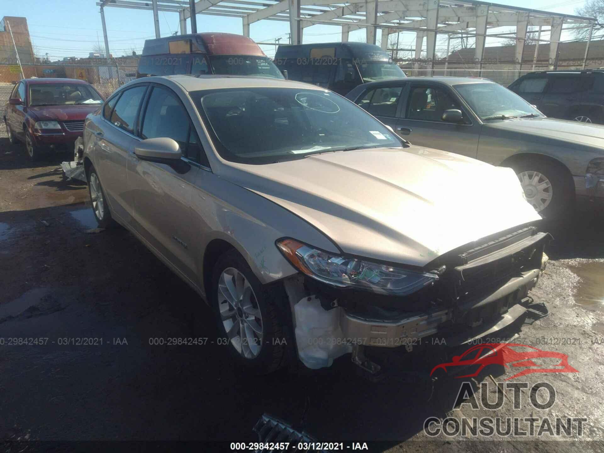 FORD FUSION HYBRID 2019 - 3FA6P0LU7KR109942