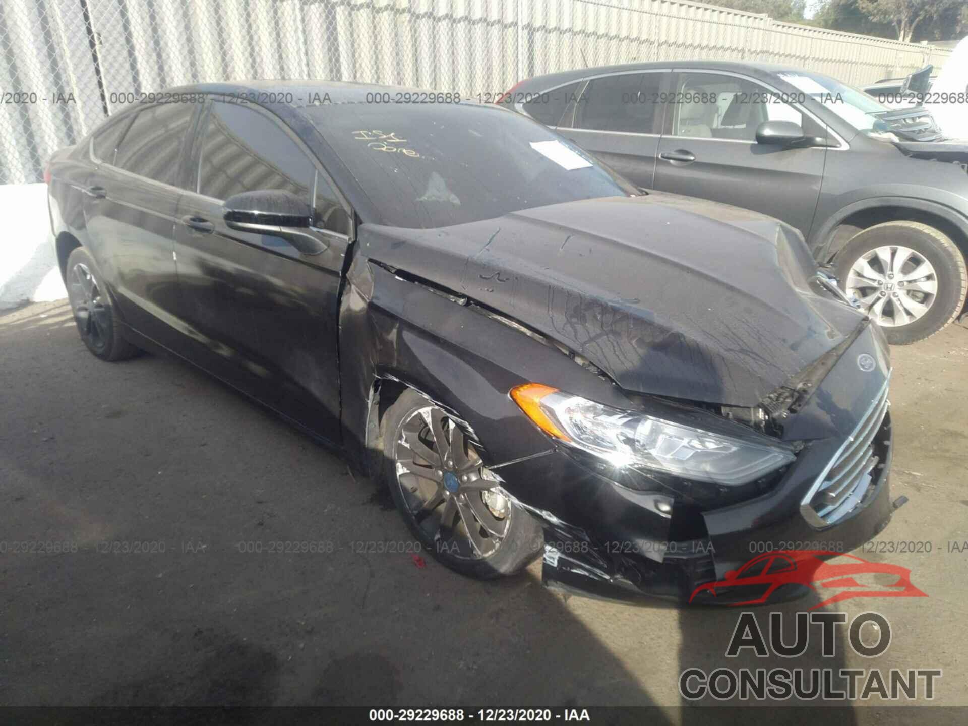 FORD FUSION HYBRID 2019 - 3FA6P0LU1KR200012