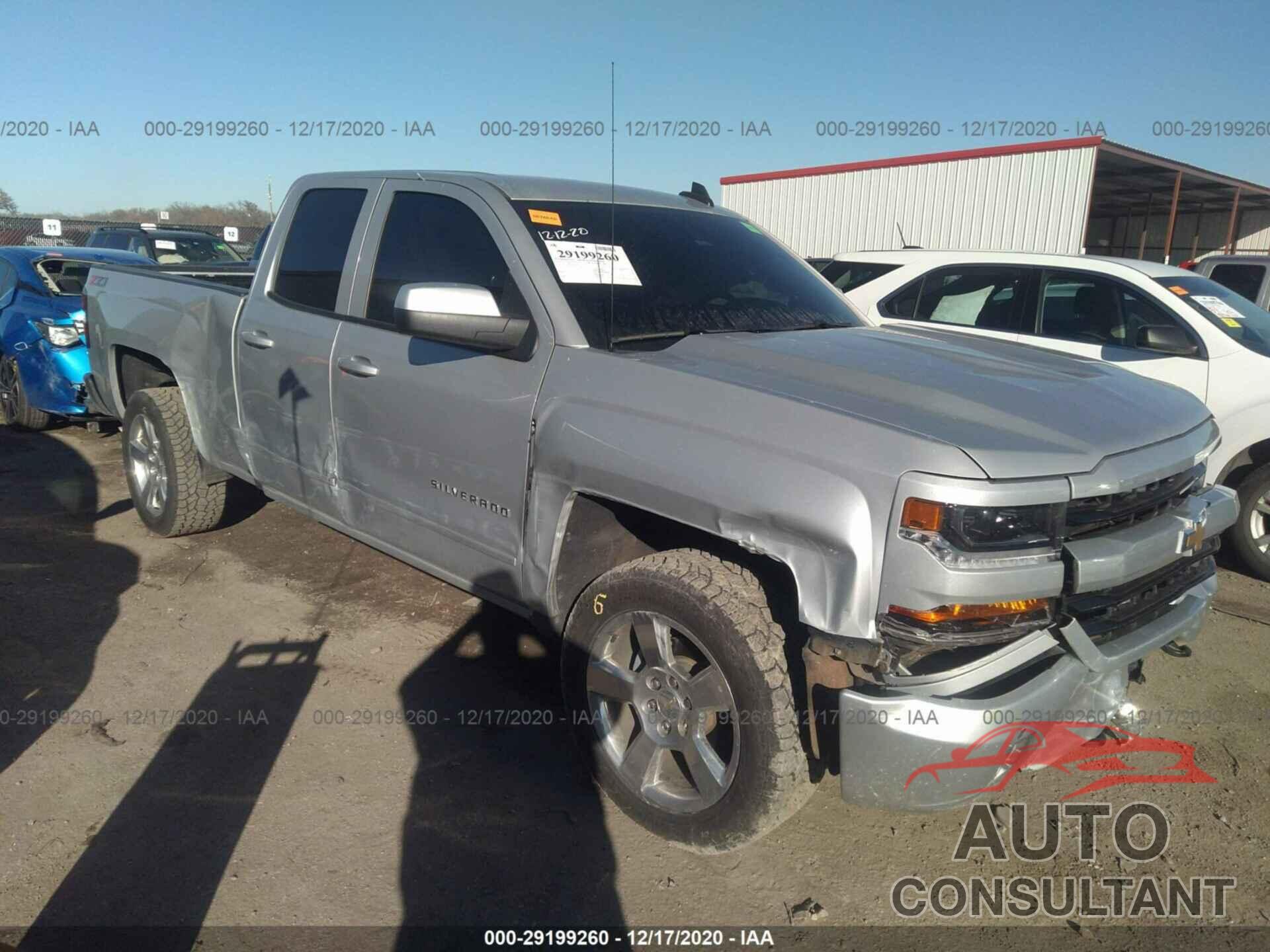 CHEVROLET SILVERADO 1500 2018 - 1GCVKREC8JZ350187