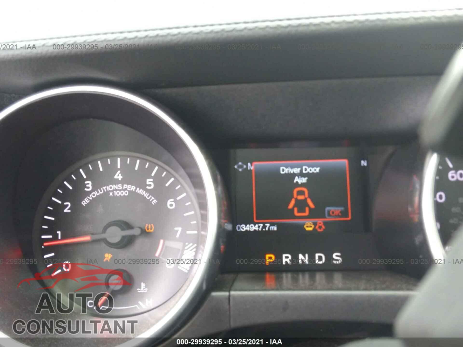 FORD MUSTANG 2019 - 1FA6P8CF5K5117203