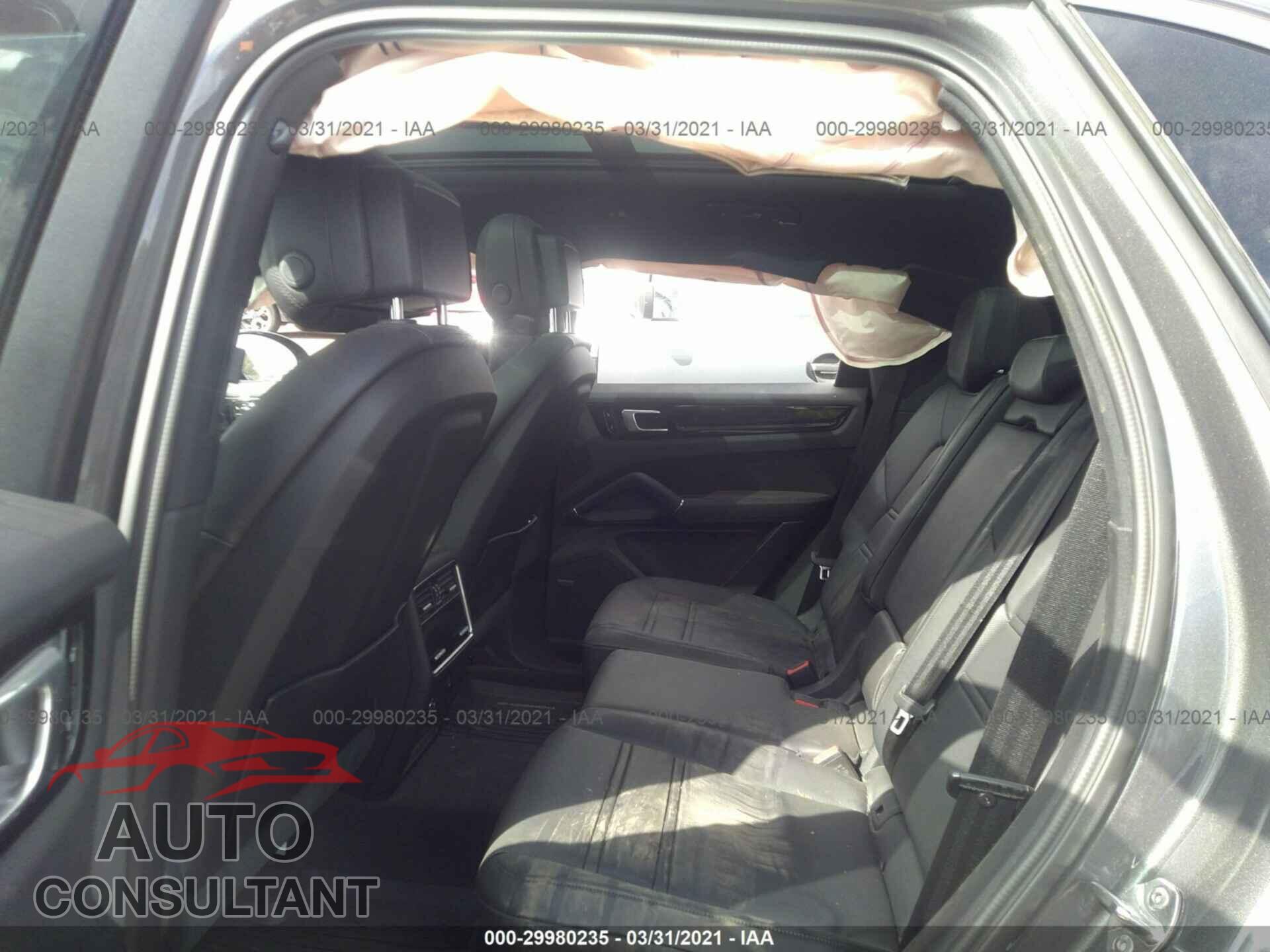 PORSCHE CAYENNE 2019 - WP1AA2AY1KDA04652