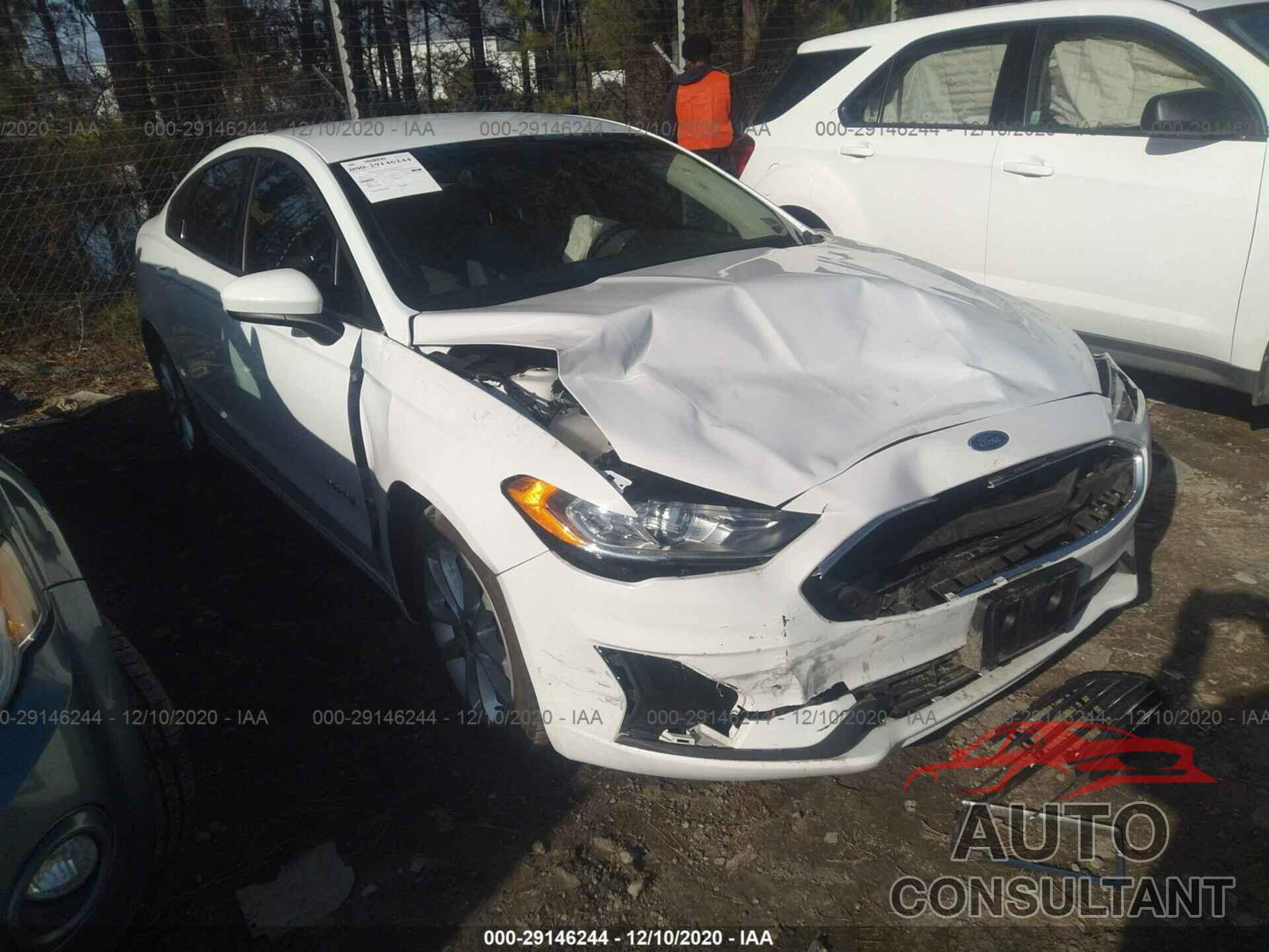 FORD FUSION HYBRID 2019 - 3FA6P0LU4KR243758