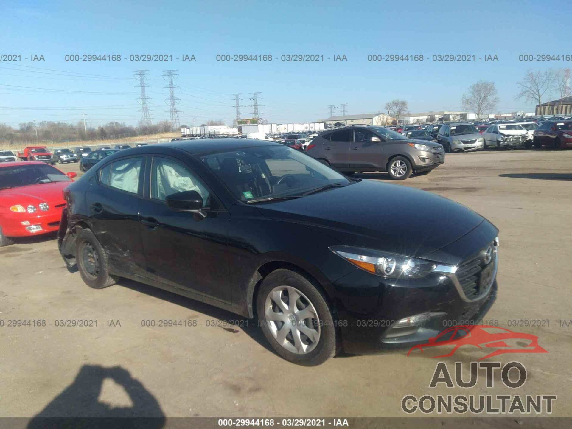 MAZDA MAZDA3 4-DOOR 2018 - 3MZBN1U7XJM168554
