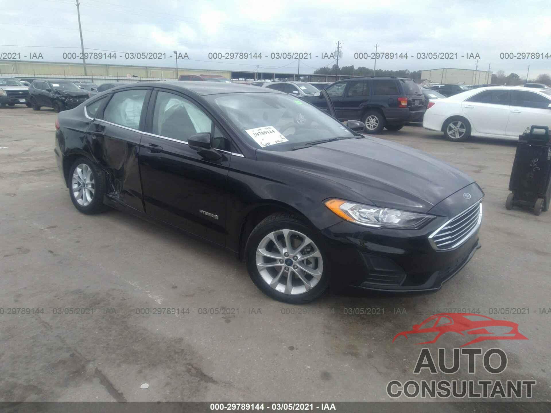 FORD FUSION HYBRID 2019 - 3FA6P0LU8KR181944