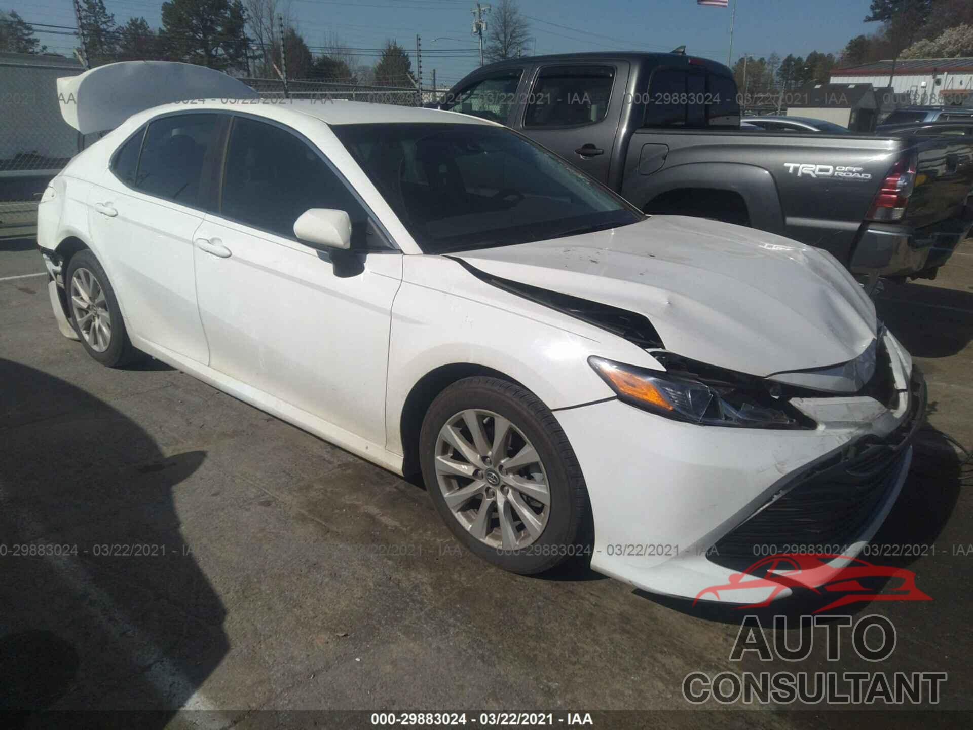 TOYOTA CAMRY 2018 - 4T1B11HK9JU645754