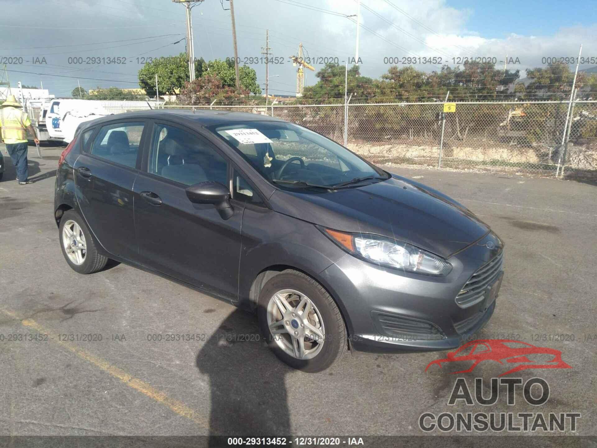 FORD FIESTA 2017 - 3FADP4EJ8HM110380
