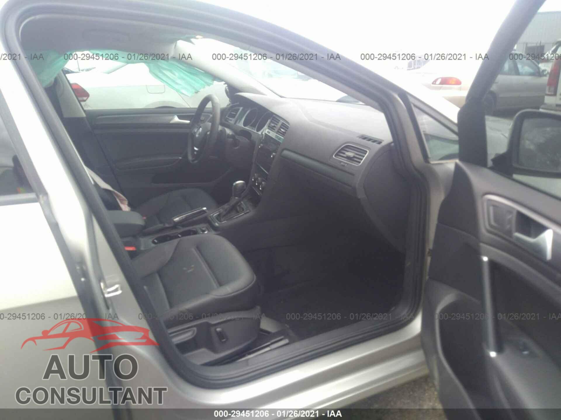 VOLKSWAGEN GOLF 2019 - 3VWG57AUXKM038004