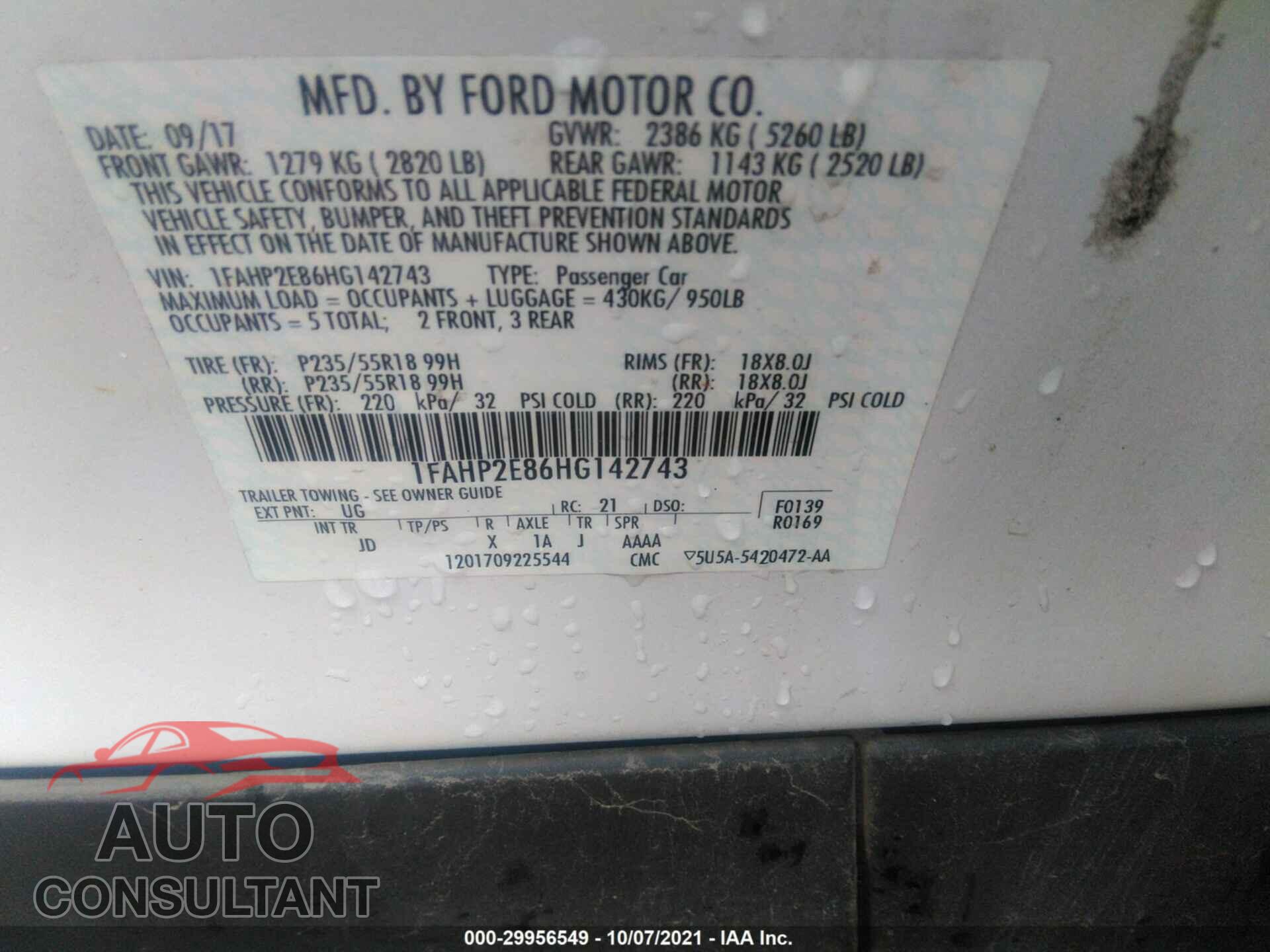 FORD TAURUS 2017 - 1FAHP2E86HG142743