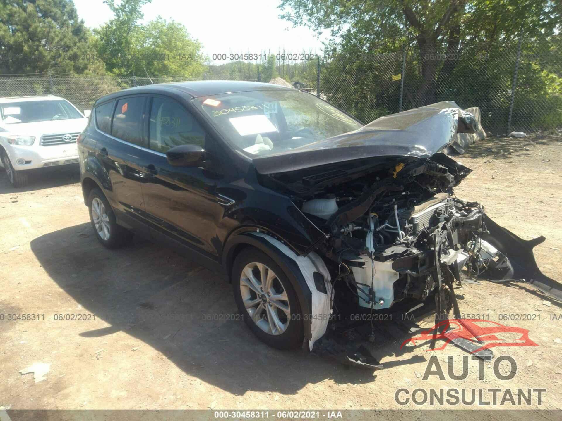 FORD ESCAPE 2019 - 1FMCU9GD3KUB22311