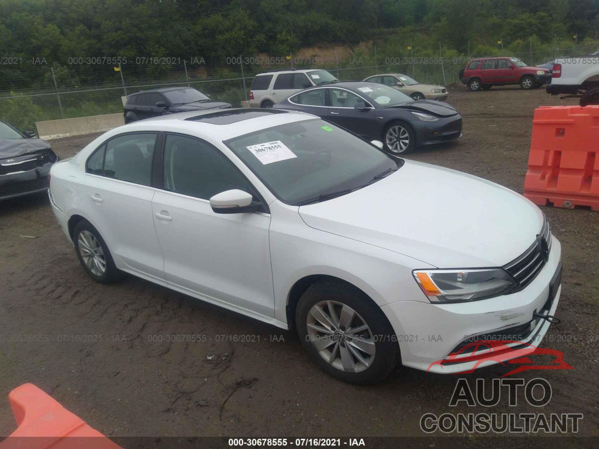 VOLKSWAGEN JETTA SEDAN 2016 - 3VWD67AJ5GM382742