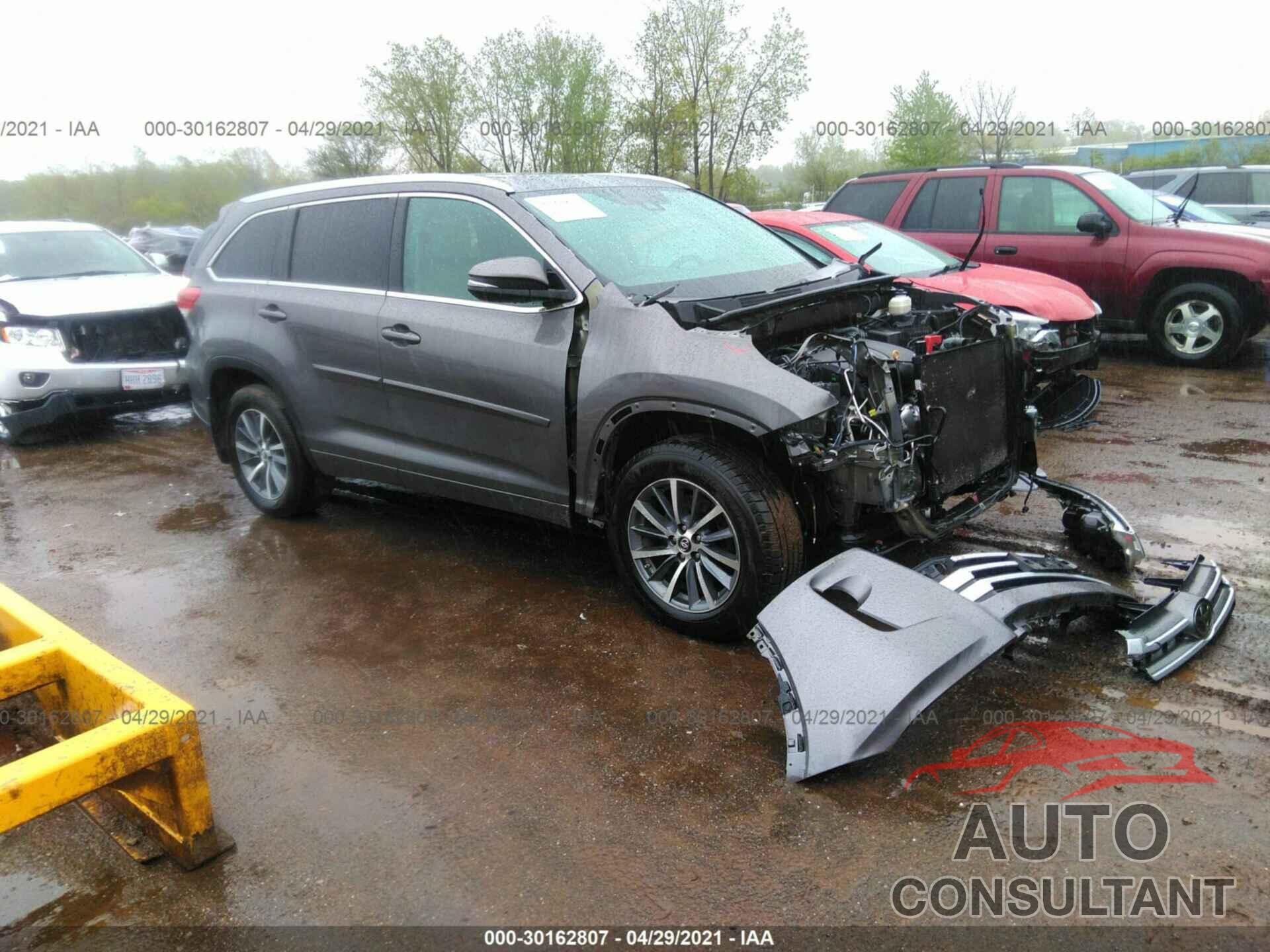 TOYOTA HIGHLANDER 2017 - 5TDJZRFH0HS508019