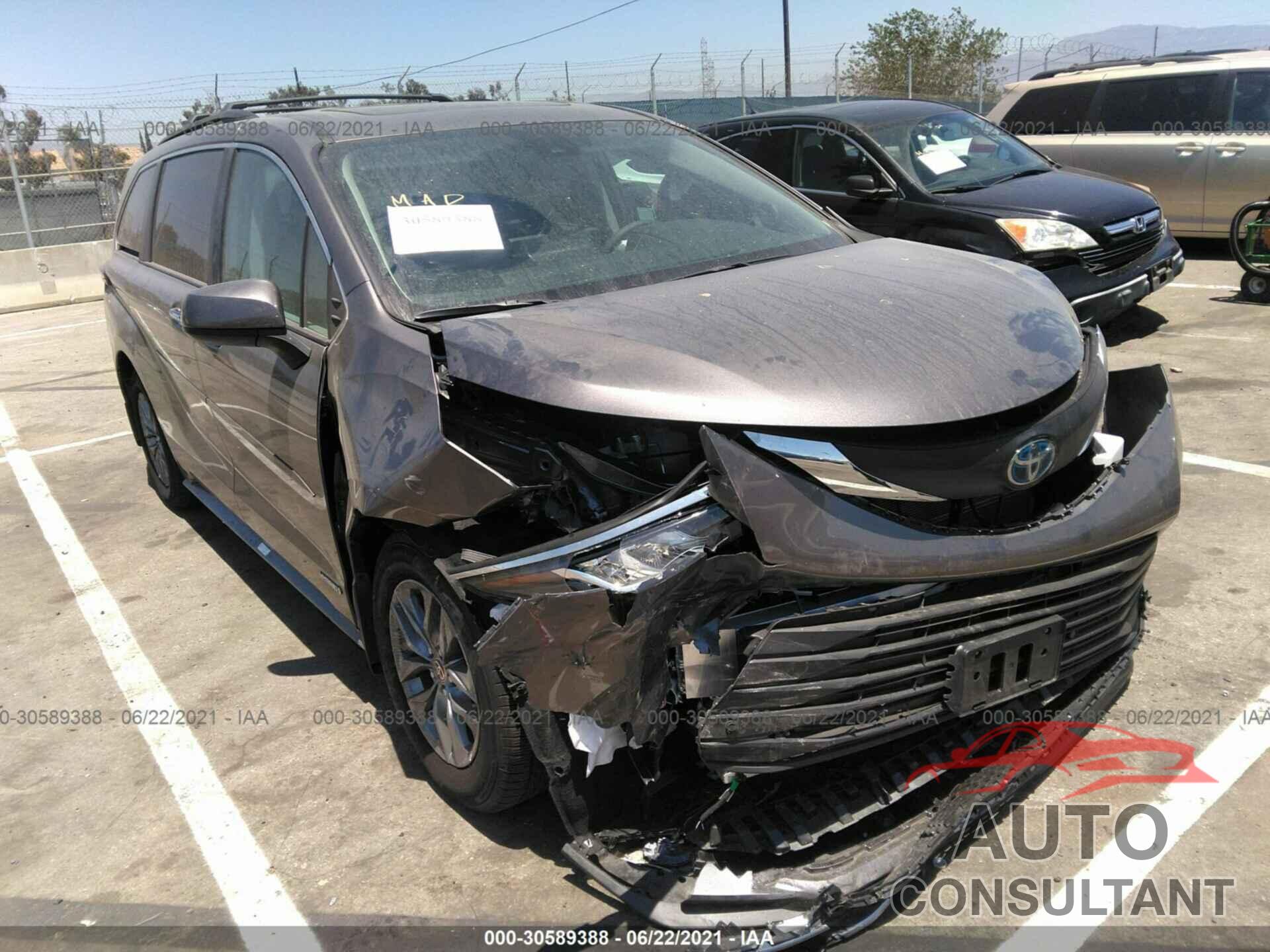 TOYOTA SIENNA 2021 - 5TDJSKFC7MS022110