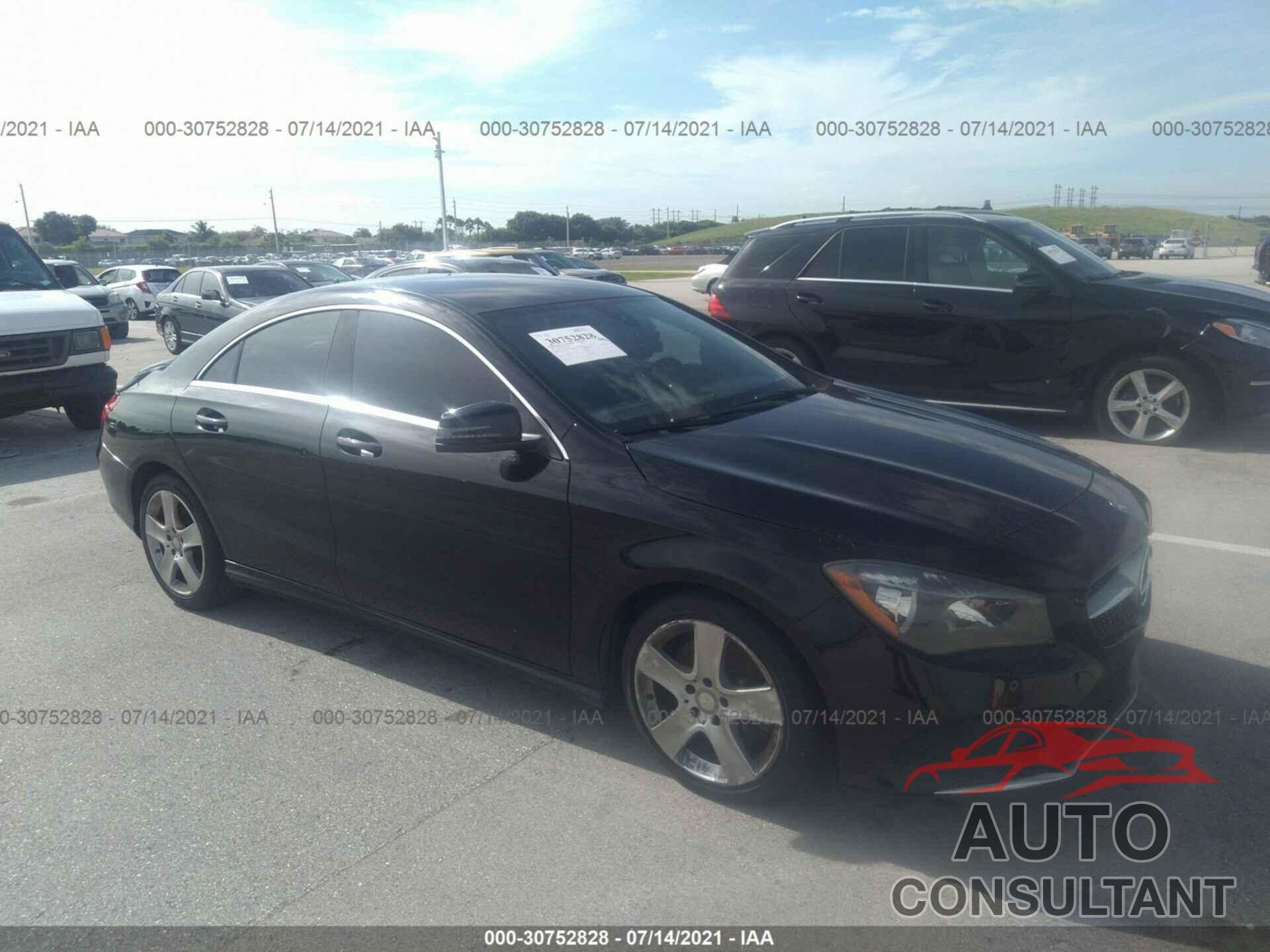 MERCEDES-BENZ CLA 2017 - WDDSJ4EB9HN407049