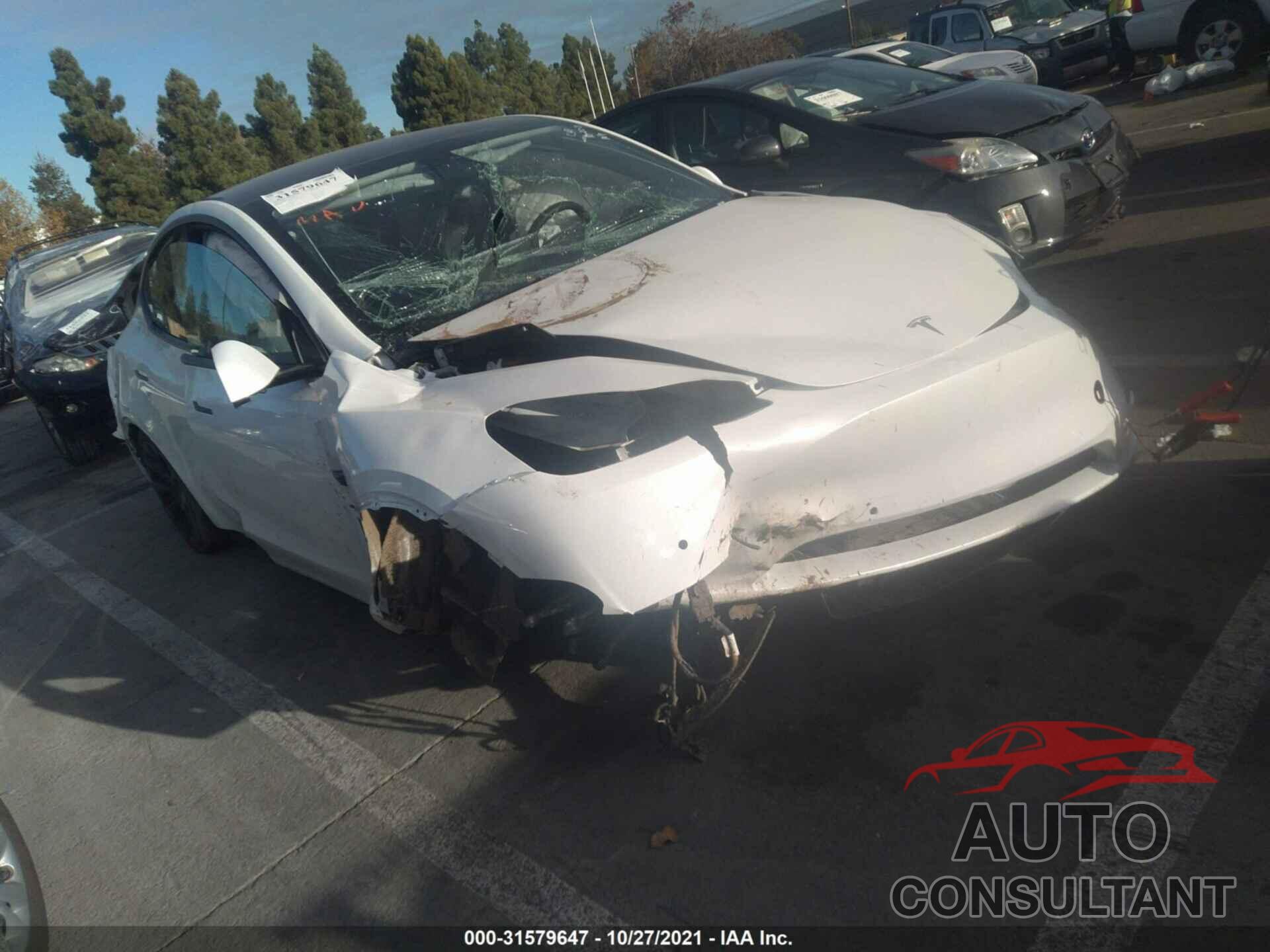 TESLA MODEL Y 2020 - 5YJYGDEE3LF058538