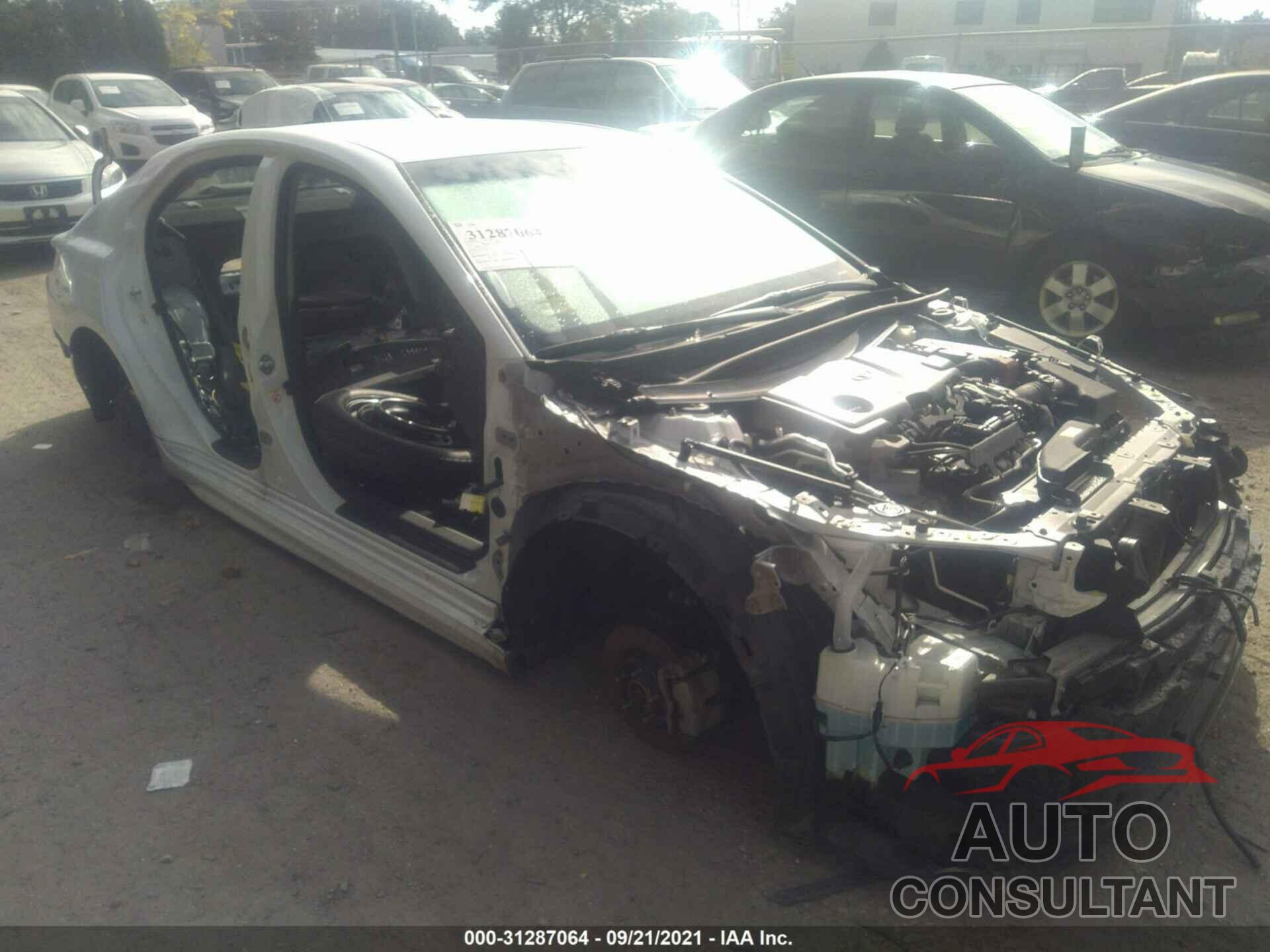 TOYOTA CAMRY 2018 - 4T1B61HK2JU013633