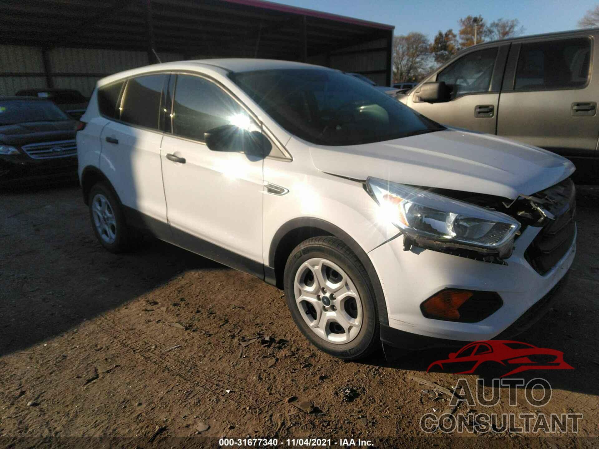 FORD ESCAPE 2017 - 1FMCU0F76HUE09349