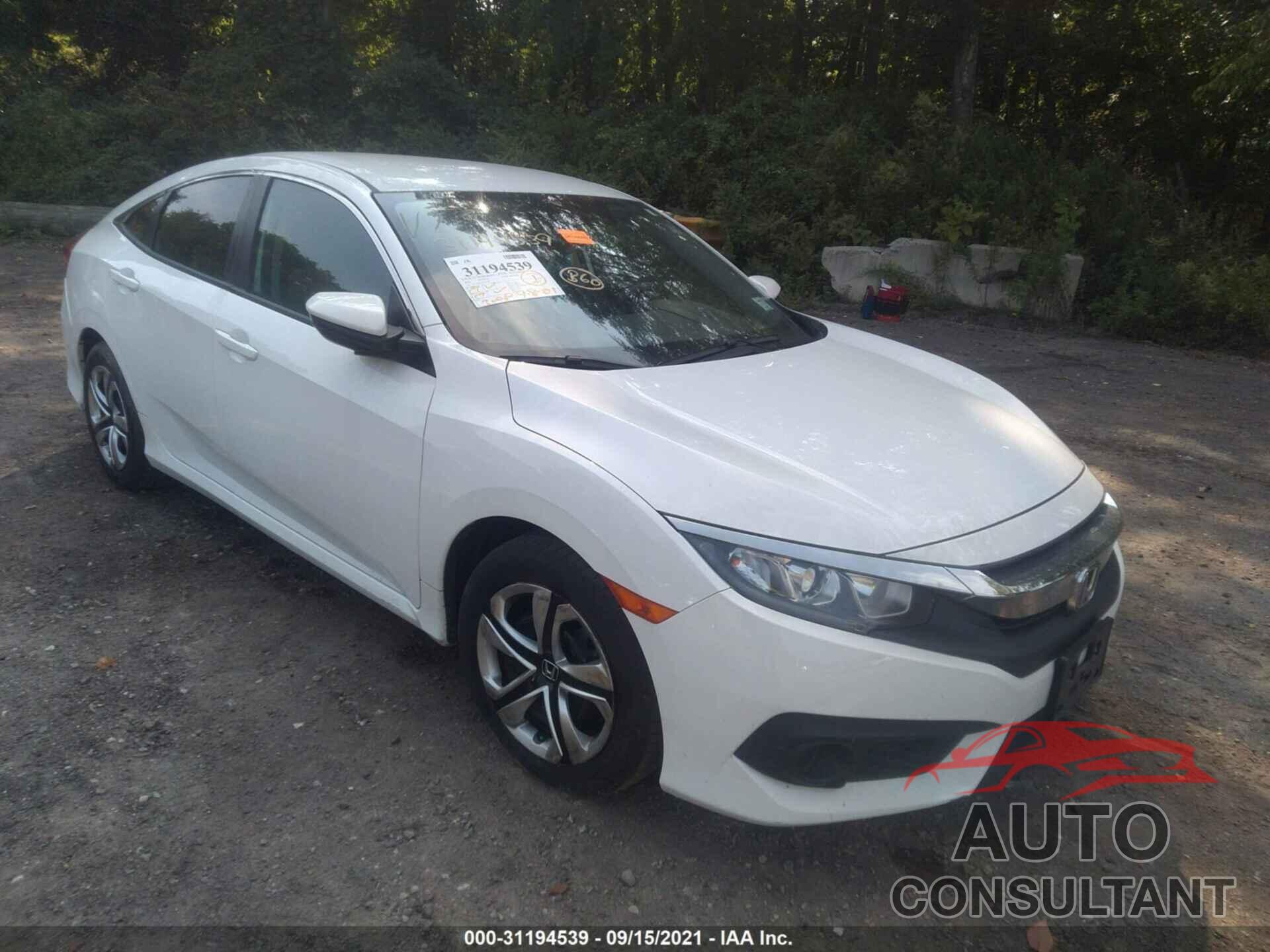 HONDA CIVIC SEDAN 2018 - 2HGFC2F61JH525267