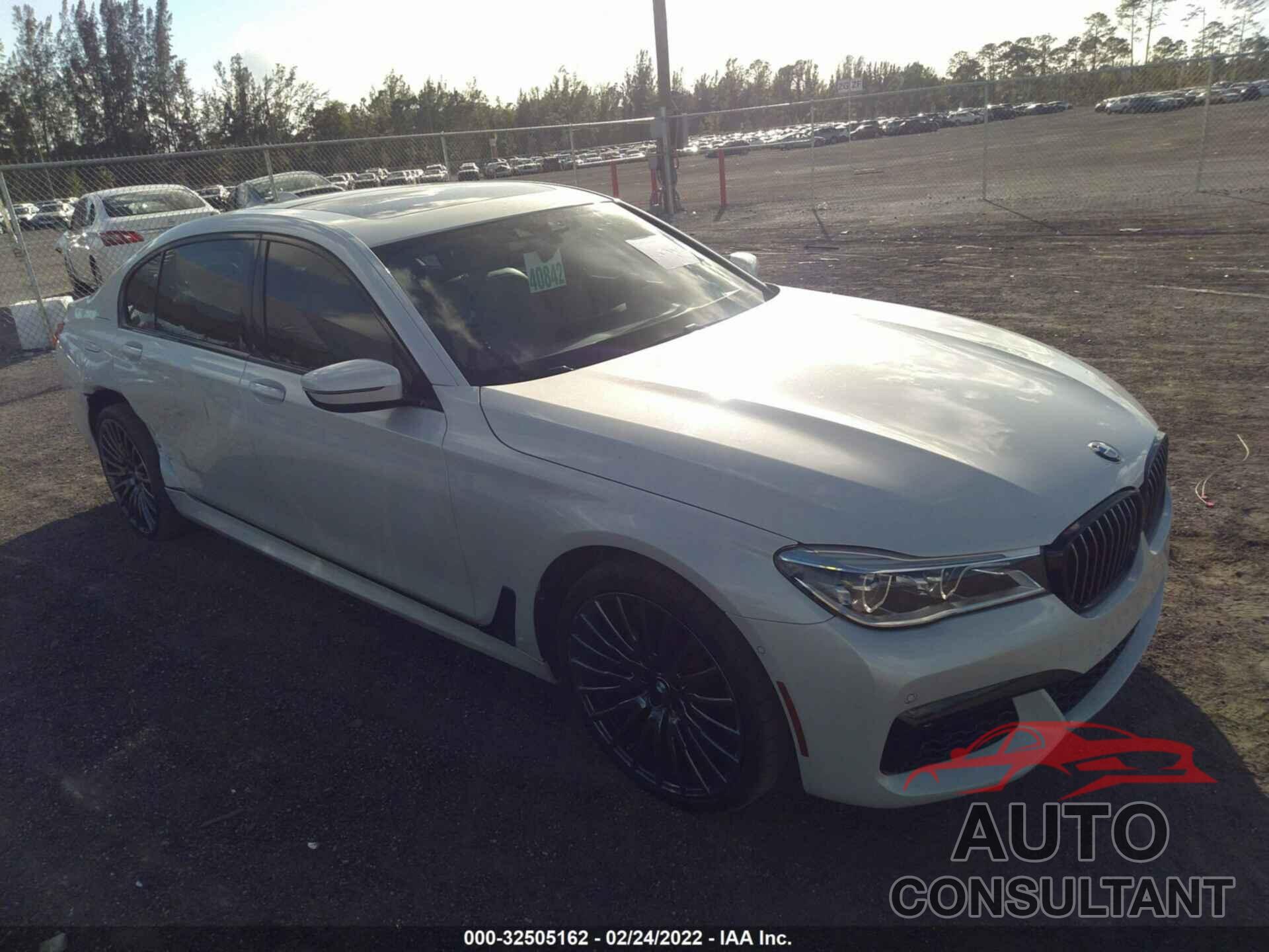 BMW 7 SERIES 2019 - WBA7F0C55KGM24785