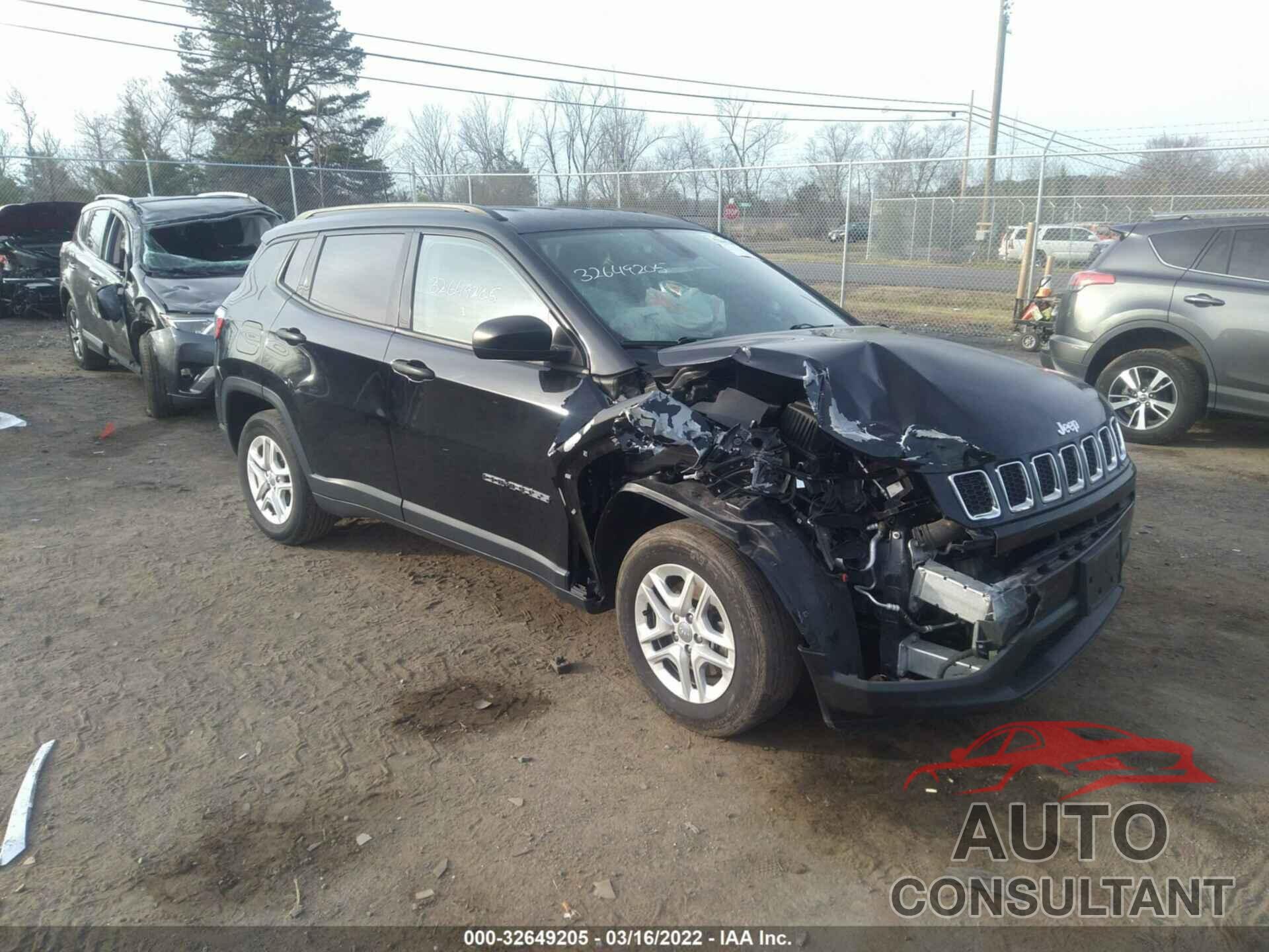 JEEP COMPASS 2018 - 3C4NJCAB2JT122304