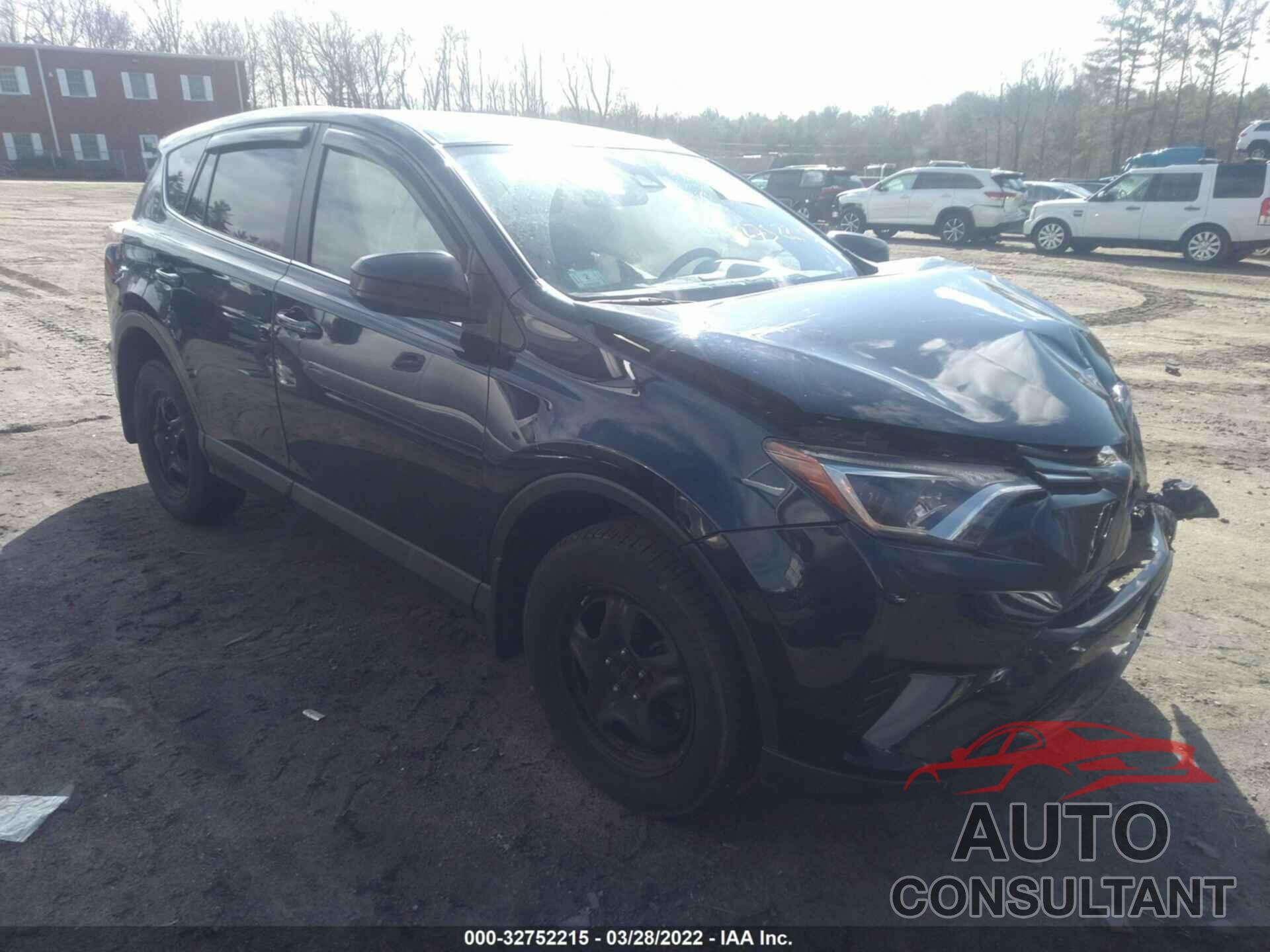 TOYOTA RAV4 2018 - JTMBFREV4JJ744521