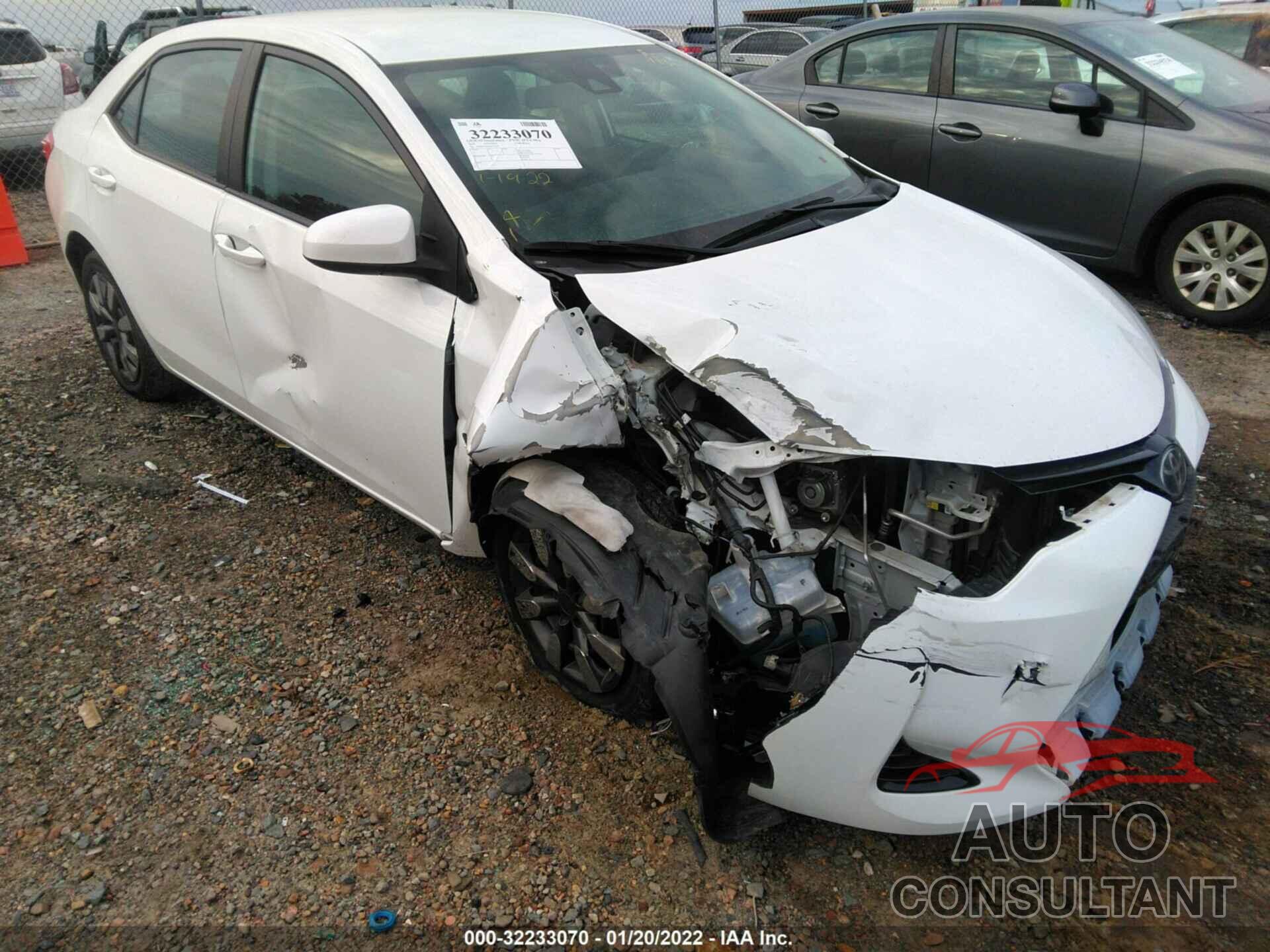 TOYOTA COROLLA 2018 - 5YFBURHE0JP791929
