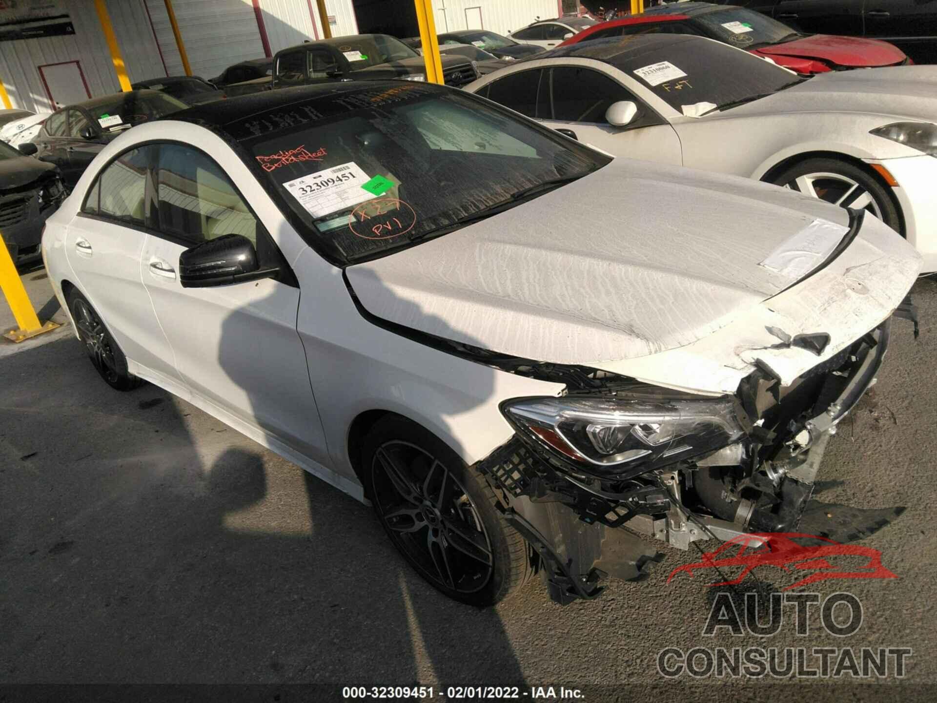 MERCEDES-BENZ CLA 2019 - WDDSJ4EB4KN776716