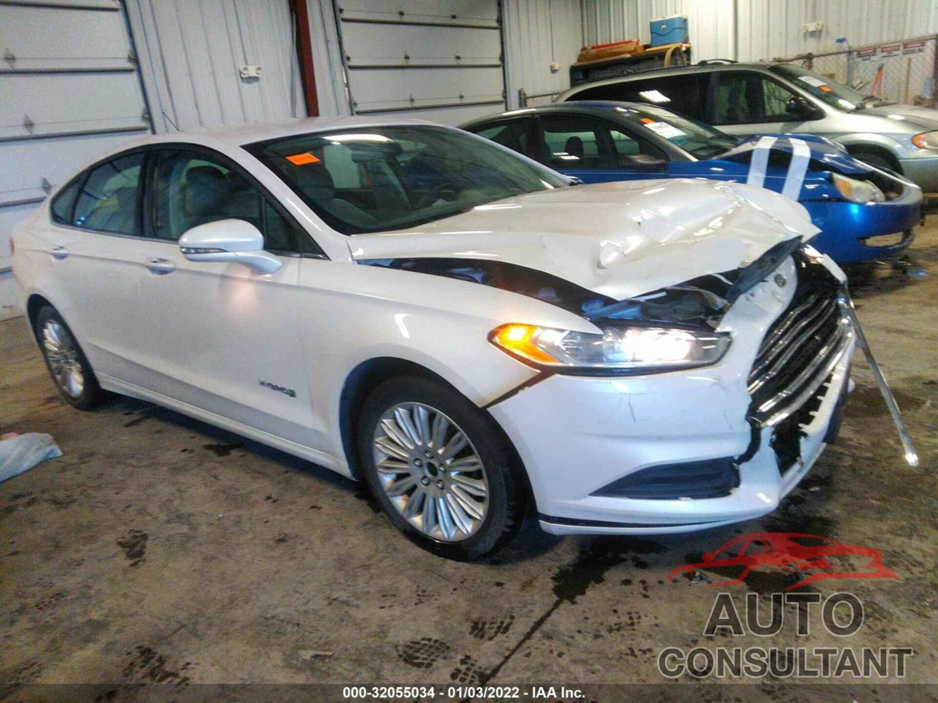 FORD FUSION 2016 - 3FA6P0LU3GR262230