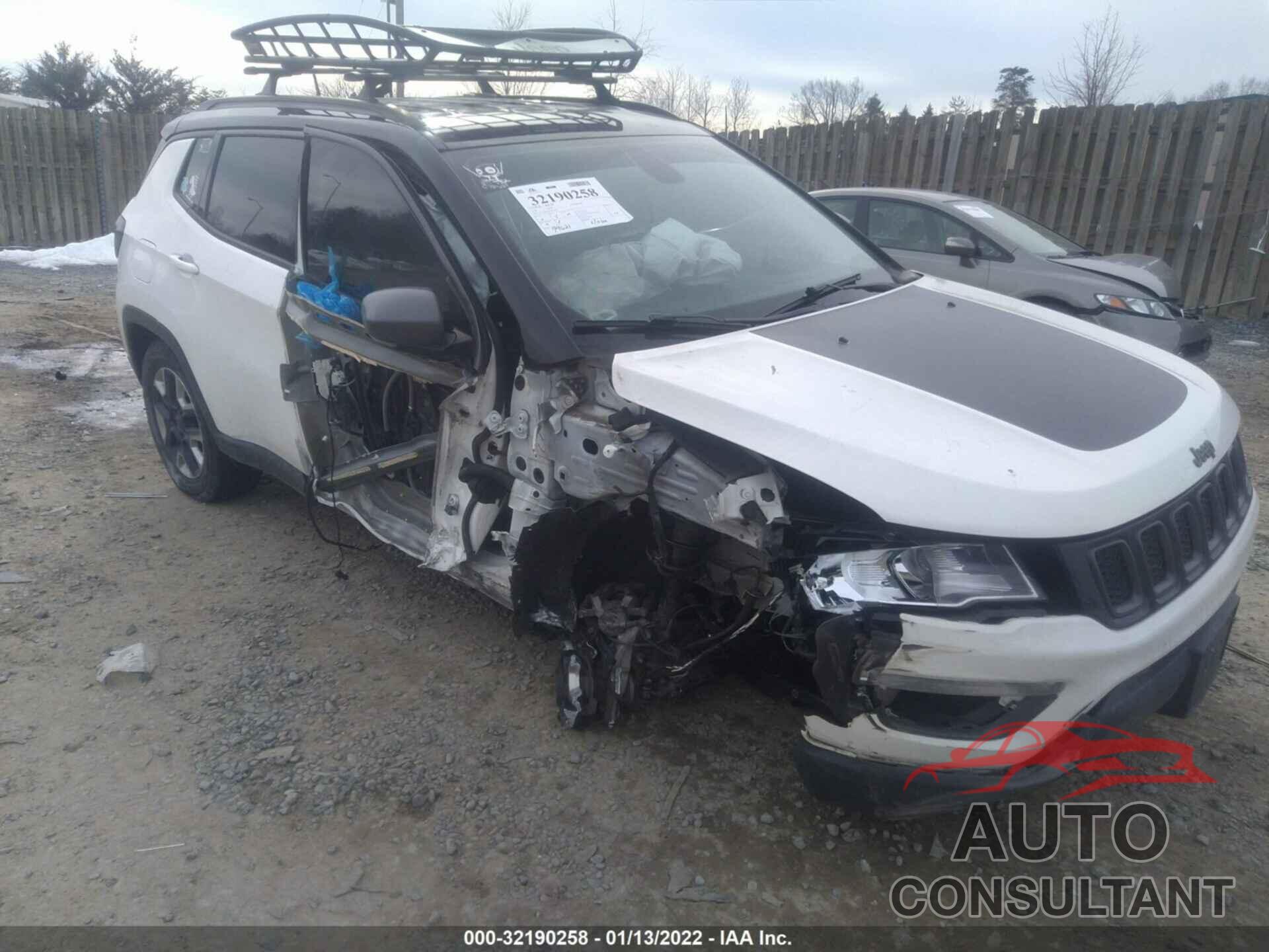 JEEP COMPASS 2018 - 3C4NJDDB0JT256603