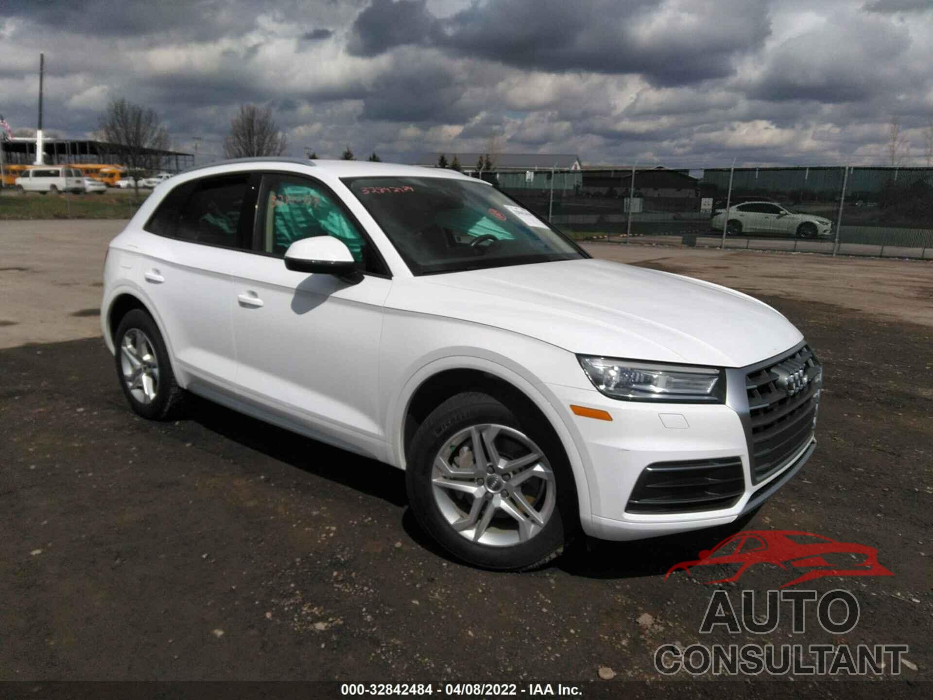 AUDI Q5 2018 - WA1ANAFY6J2108115