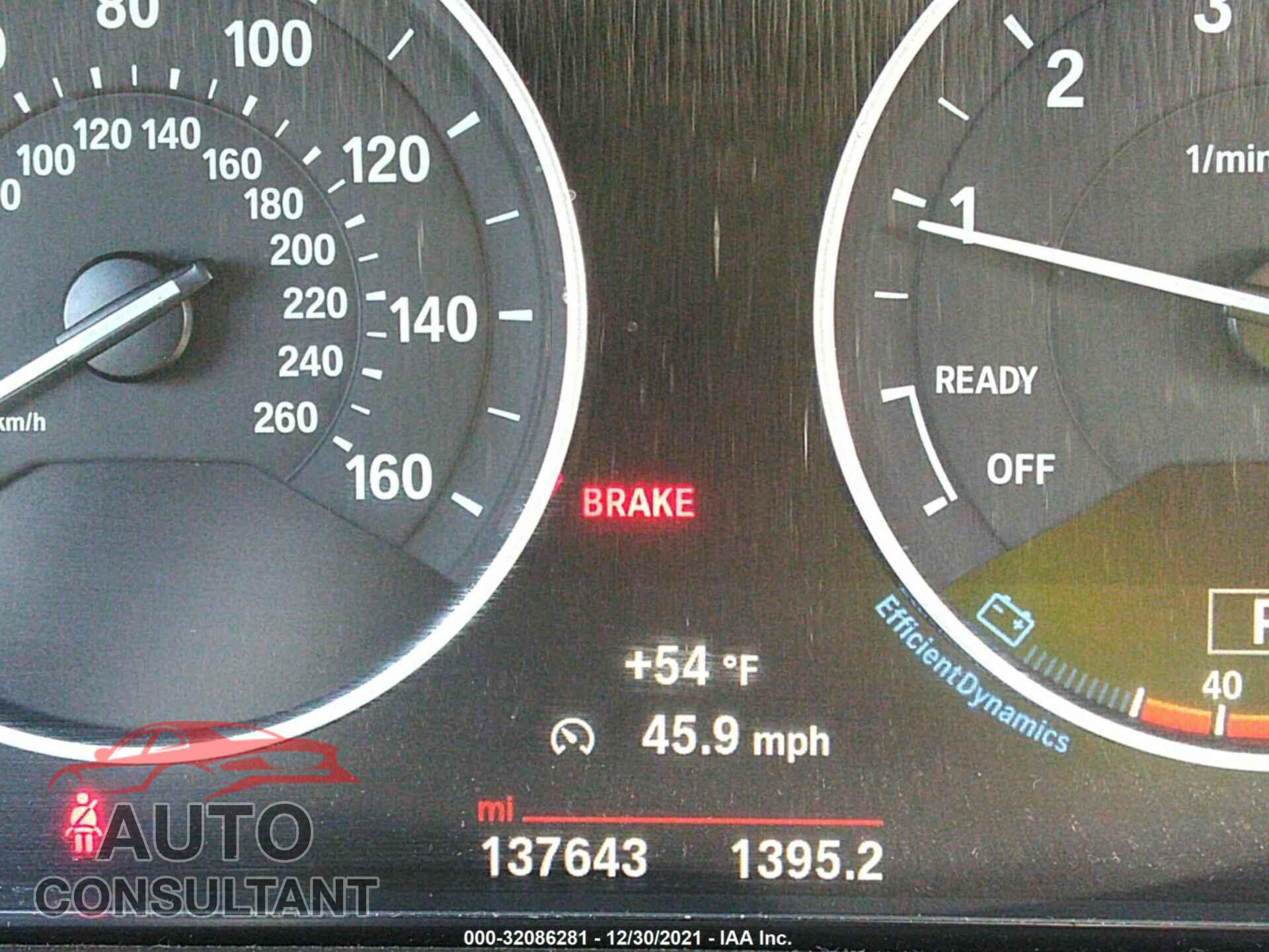 BMW 3 SERIES 2016 - WBA8E3G58GNU00213