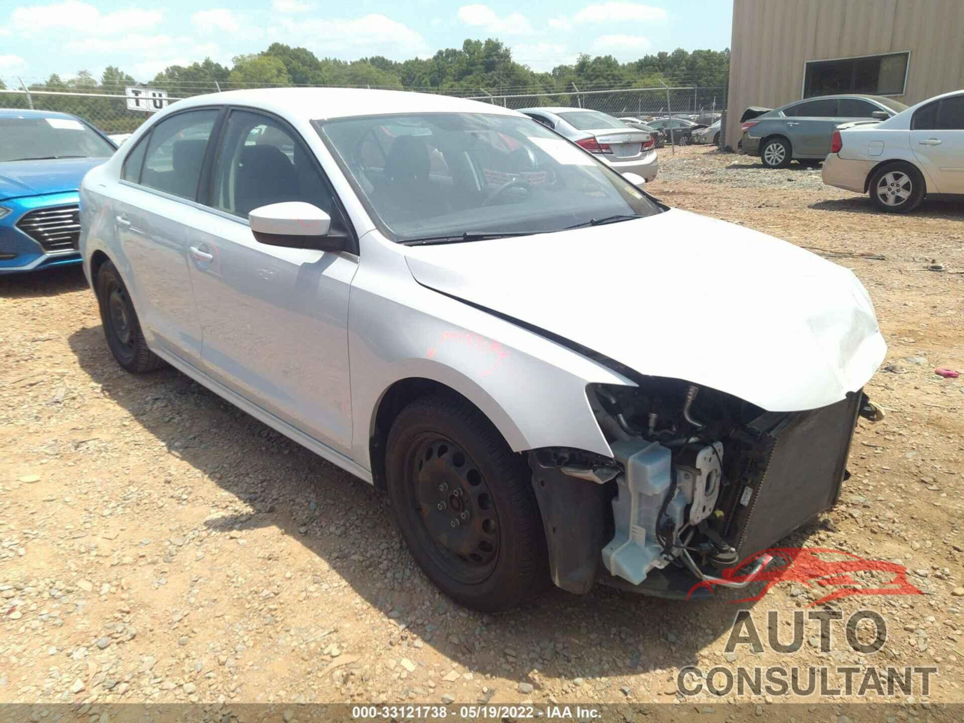 VOLKSWAGEN JETTA 2017 - 3VW2B7AJ3HM239437