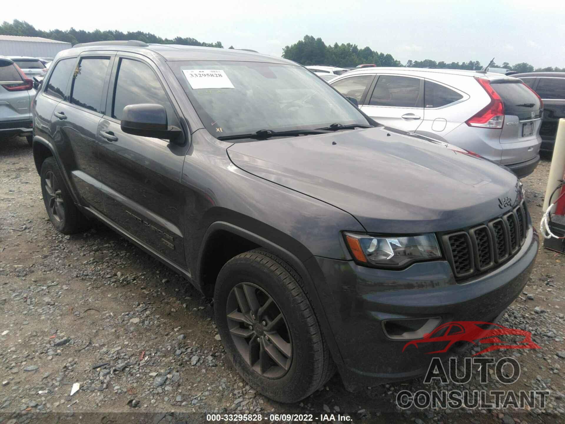 JEEP GRAND CHEROKEE 2017 - 1C4RJEAG8HC674906