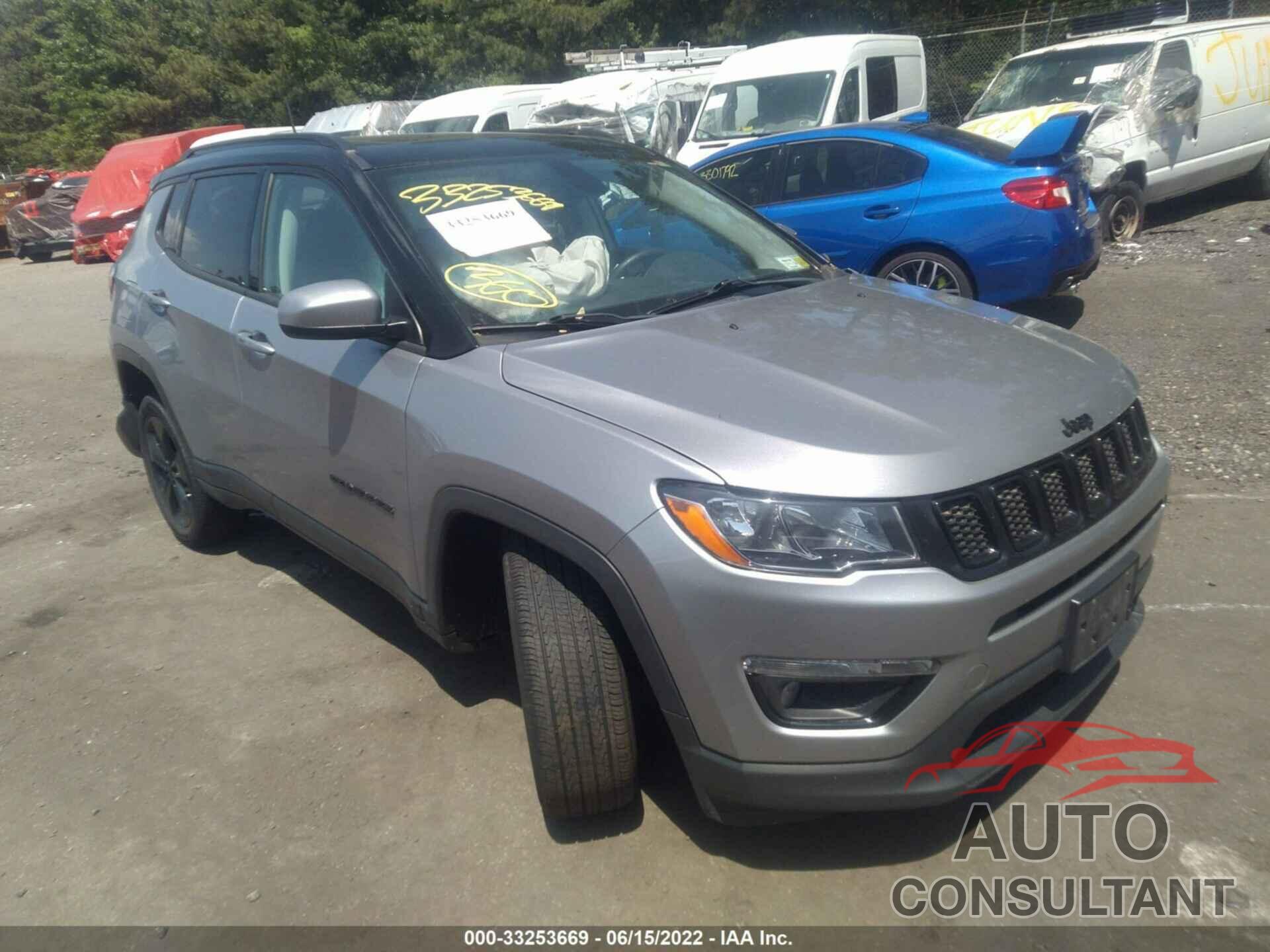 JEEP COMPASS 2018 - 3C4NJDBB9JT399908