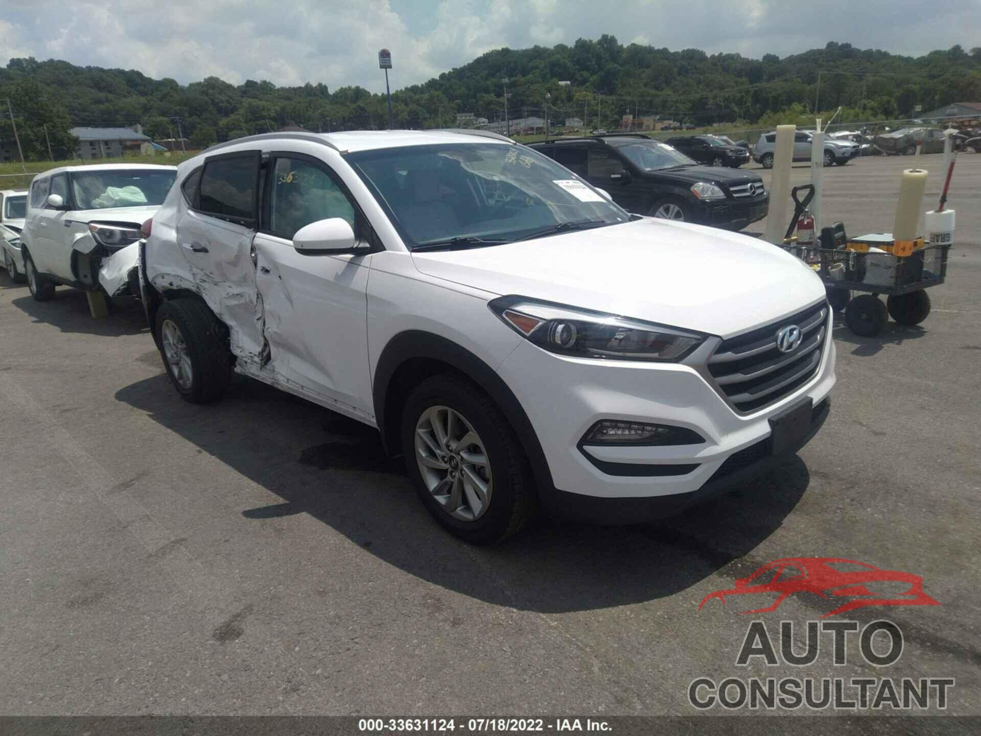 HYUNDAI TUCSON 2017 - KM8J3CA48HU365640