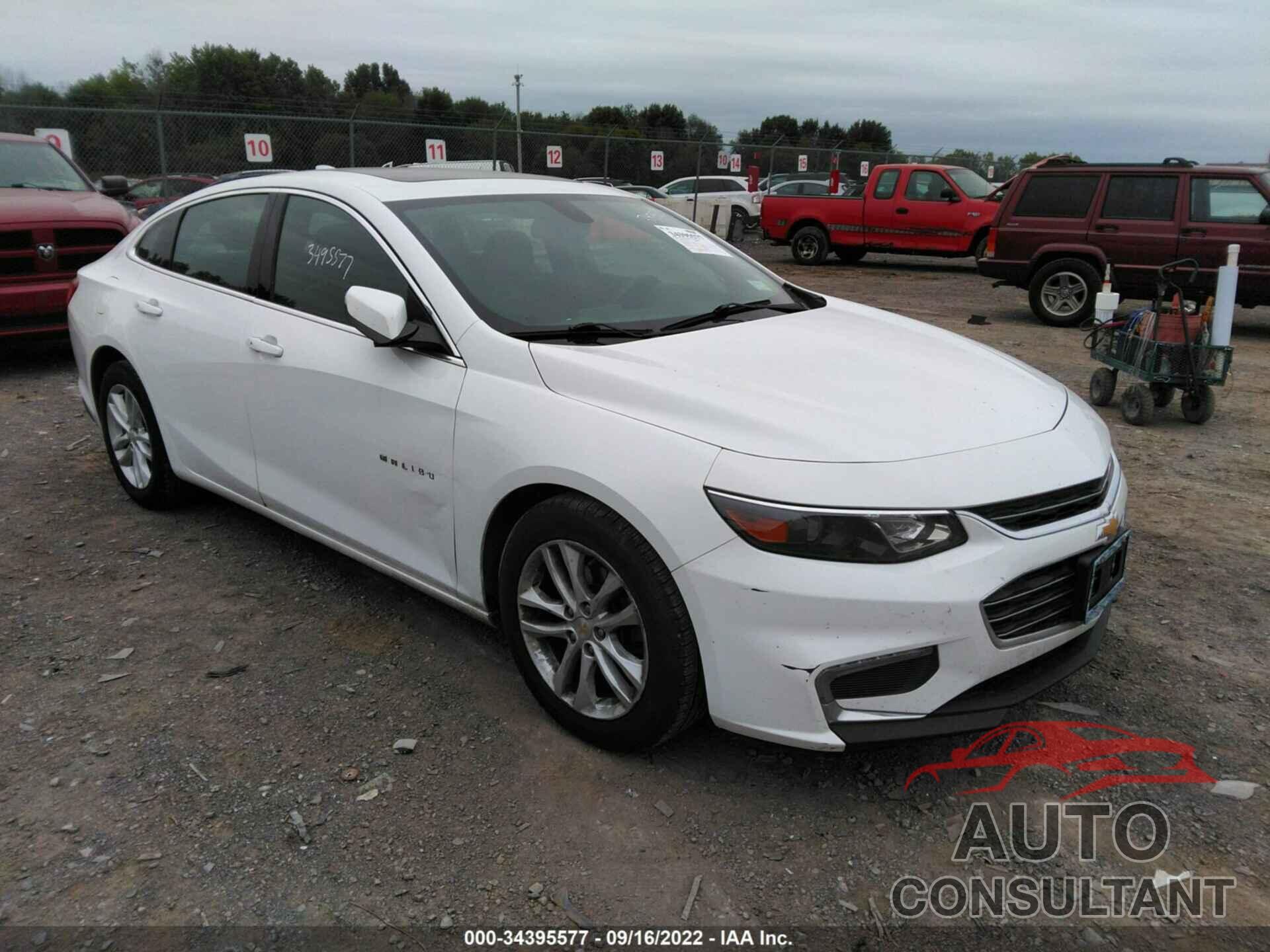 CHEVROLET MALIBU 2017 - 1G1ZE5ST4HF121953