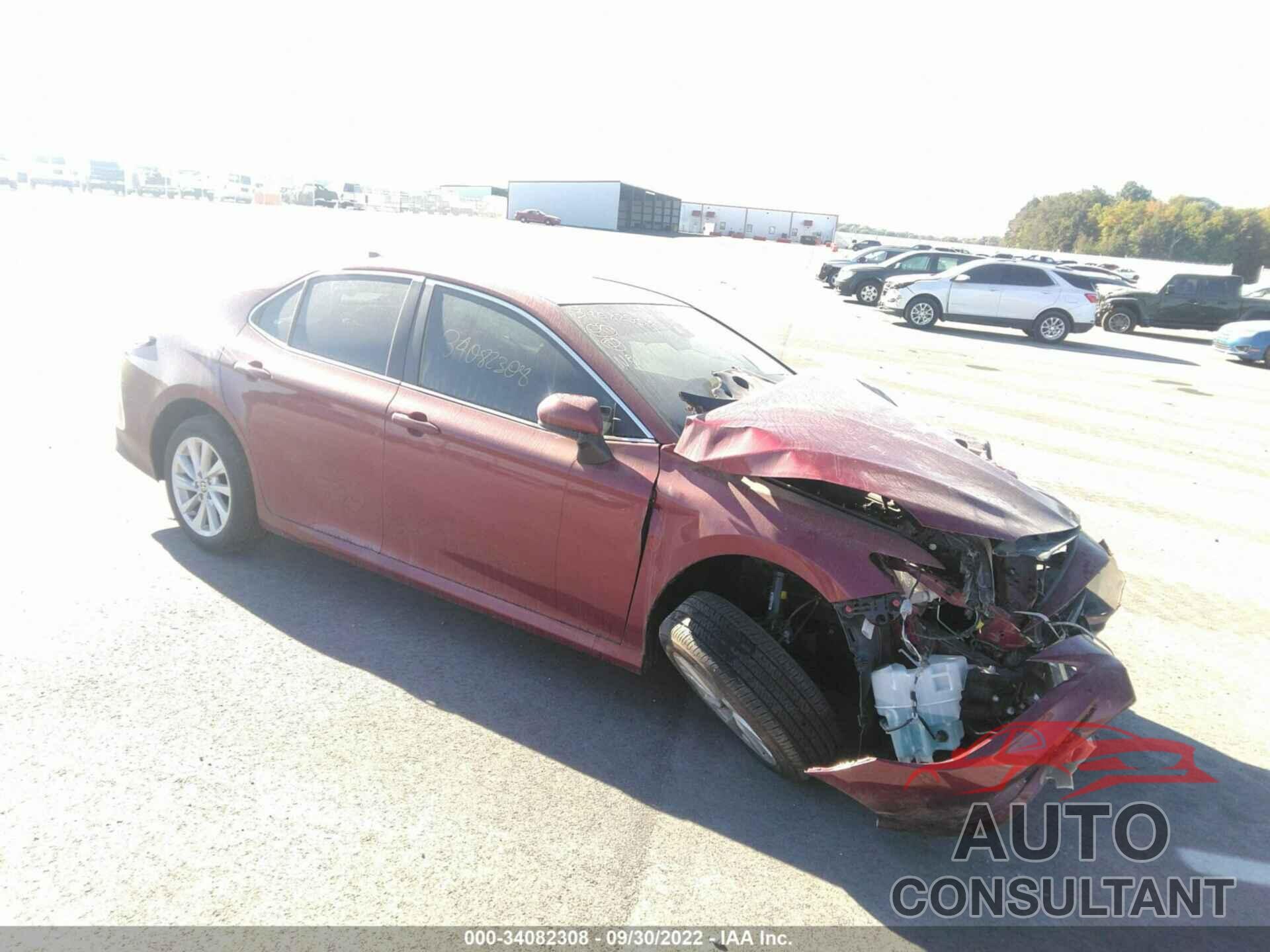 TOYOTA CAMRY 2022 - 4T1C11AK1NU037862